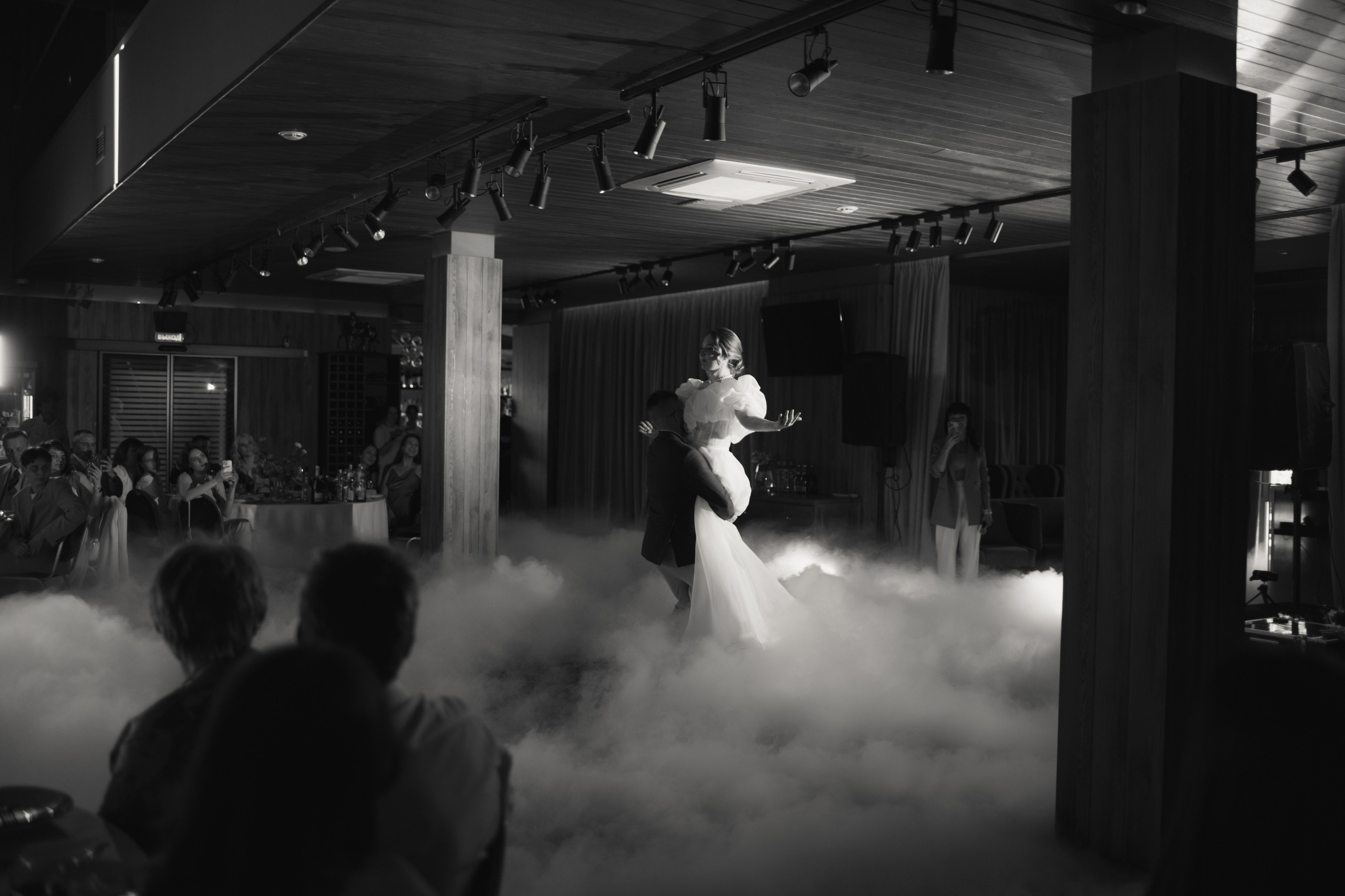 Свадебное торжество в ресторане «За Поводом». Ярослава Ерина — свадебный фотограф в Москве