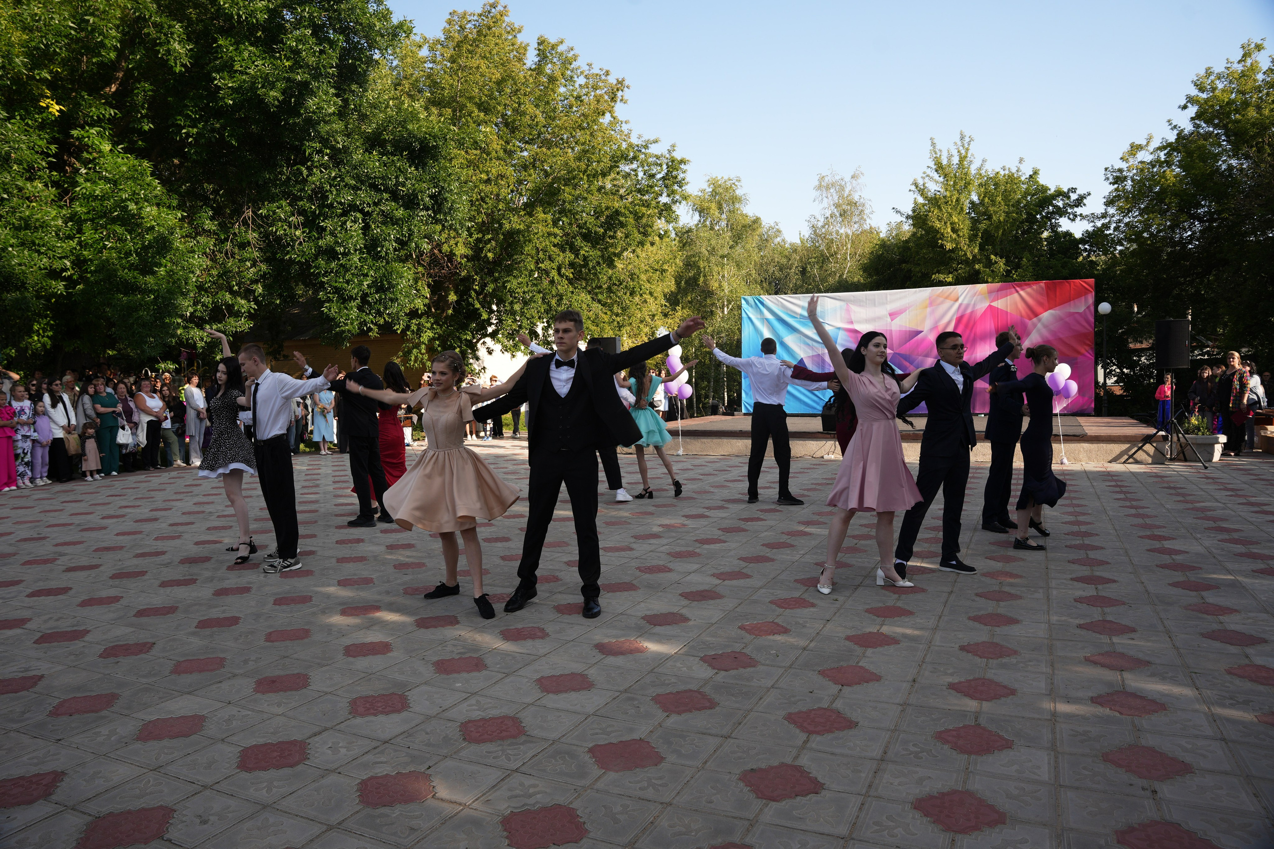 Выпускной в парке. Ольга Плаксина фотограф в Саратове