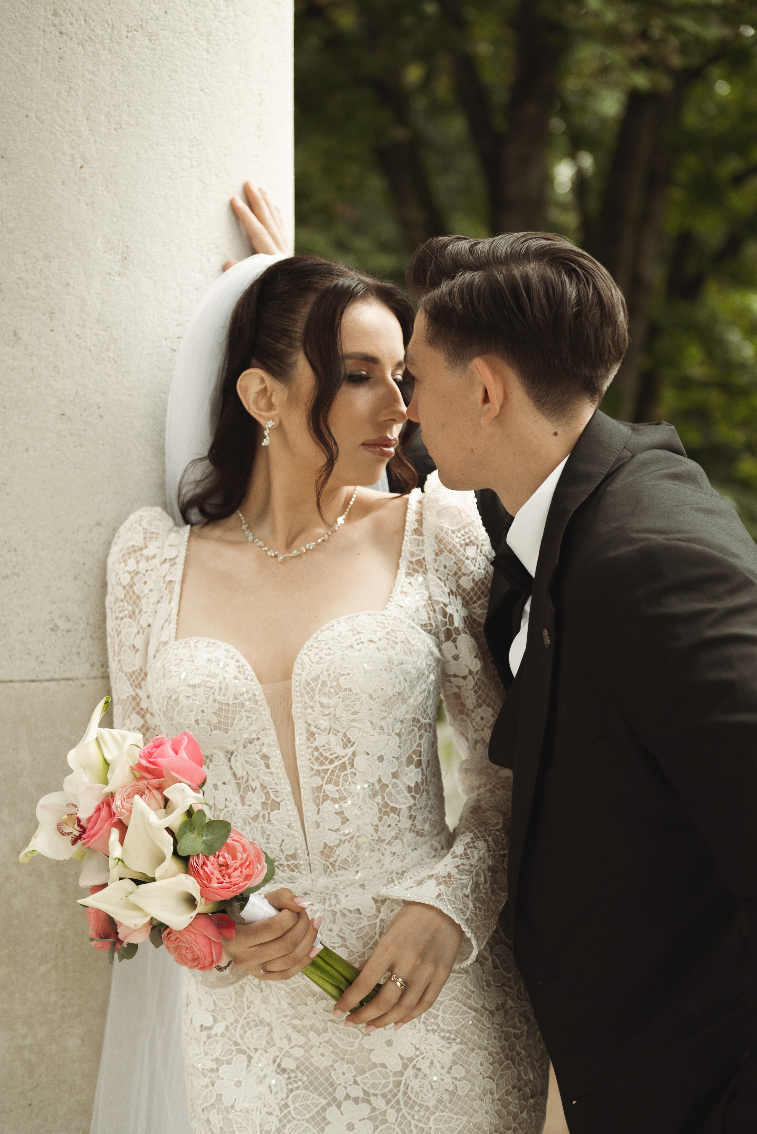 Свадебная фотосессия в Архангельском. Фотограф Москва Настя Профотовна. Репортажные, свадебные и контент фотосессии