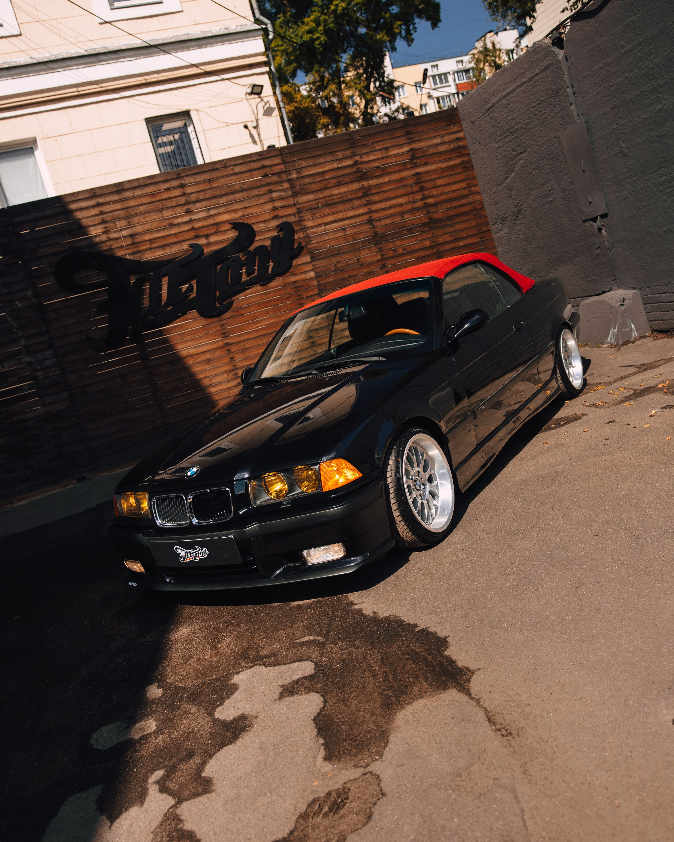 BMW E36 Cabrio. DeLorein