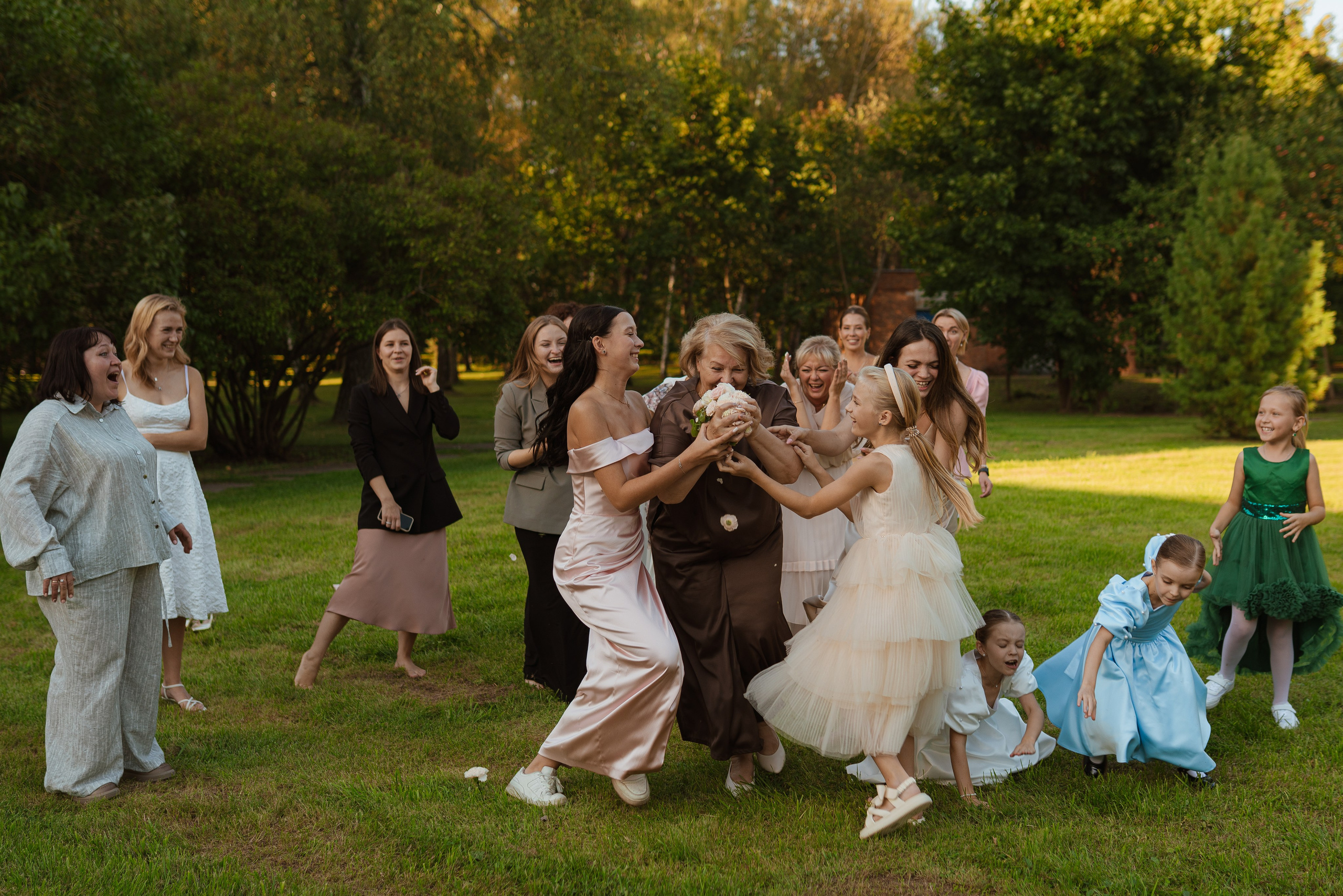 Дворец бракосочетания Южное Бутово. Свадебный фотограф в г. Москва, МО Гороза Алена