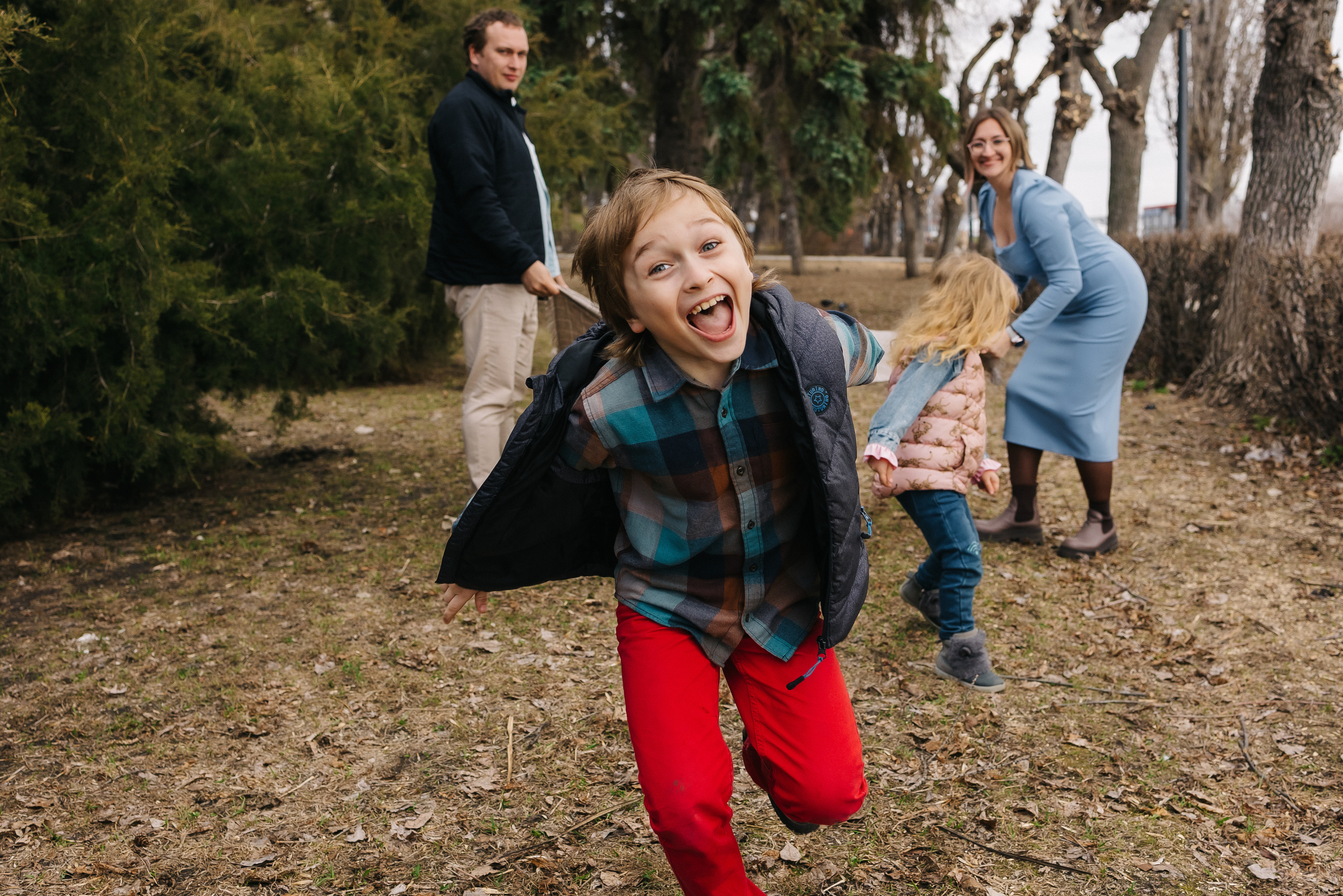 Аня с семьей. СЕМЕЙНЫЙ ФОТОГРАФ В САРАТОВЕ