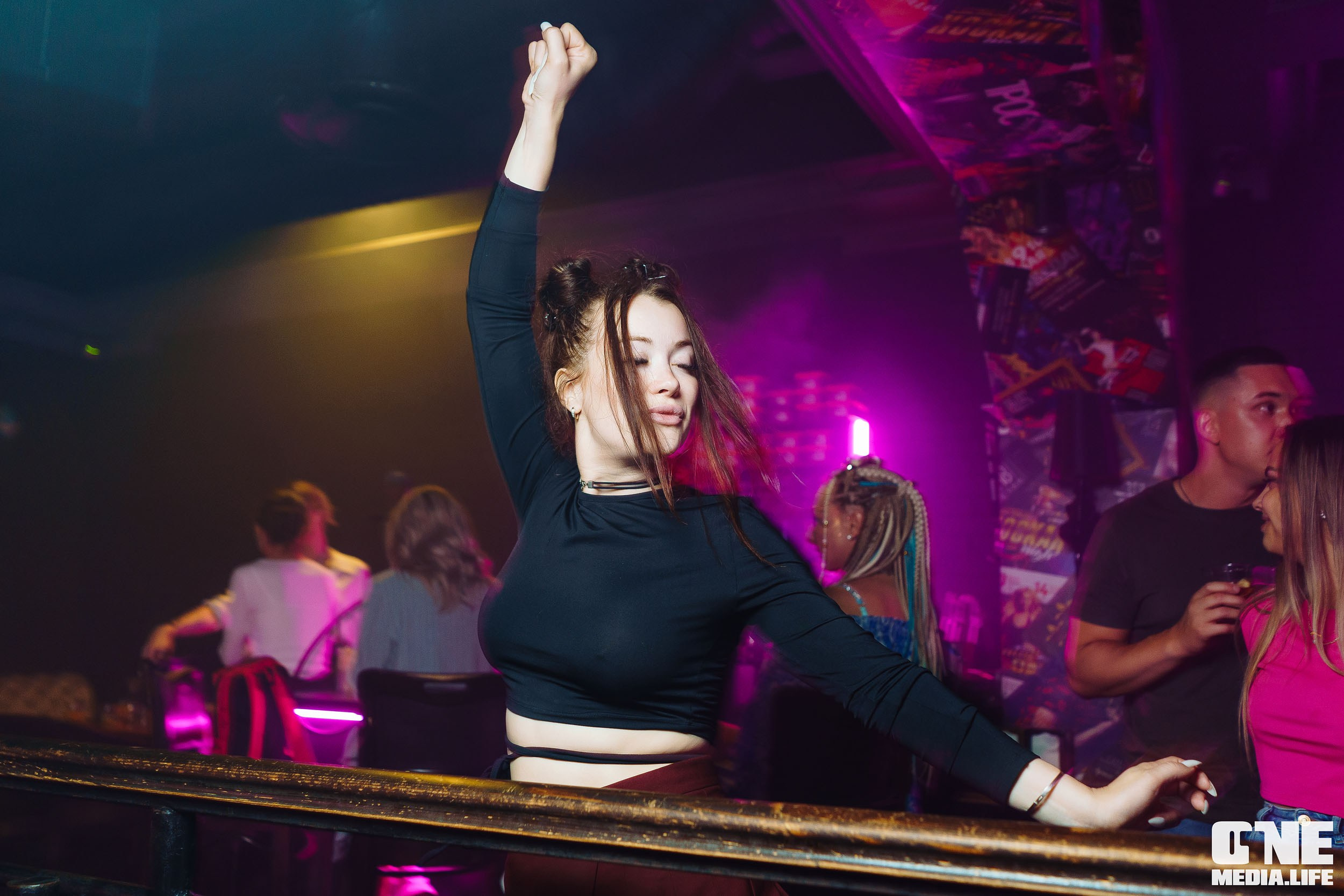 Фоторепортаж из бара XxxX. One Media Life: фоторепортажи, фотоотчеты с мероприятий и заведений