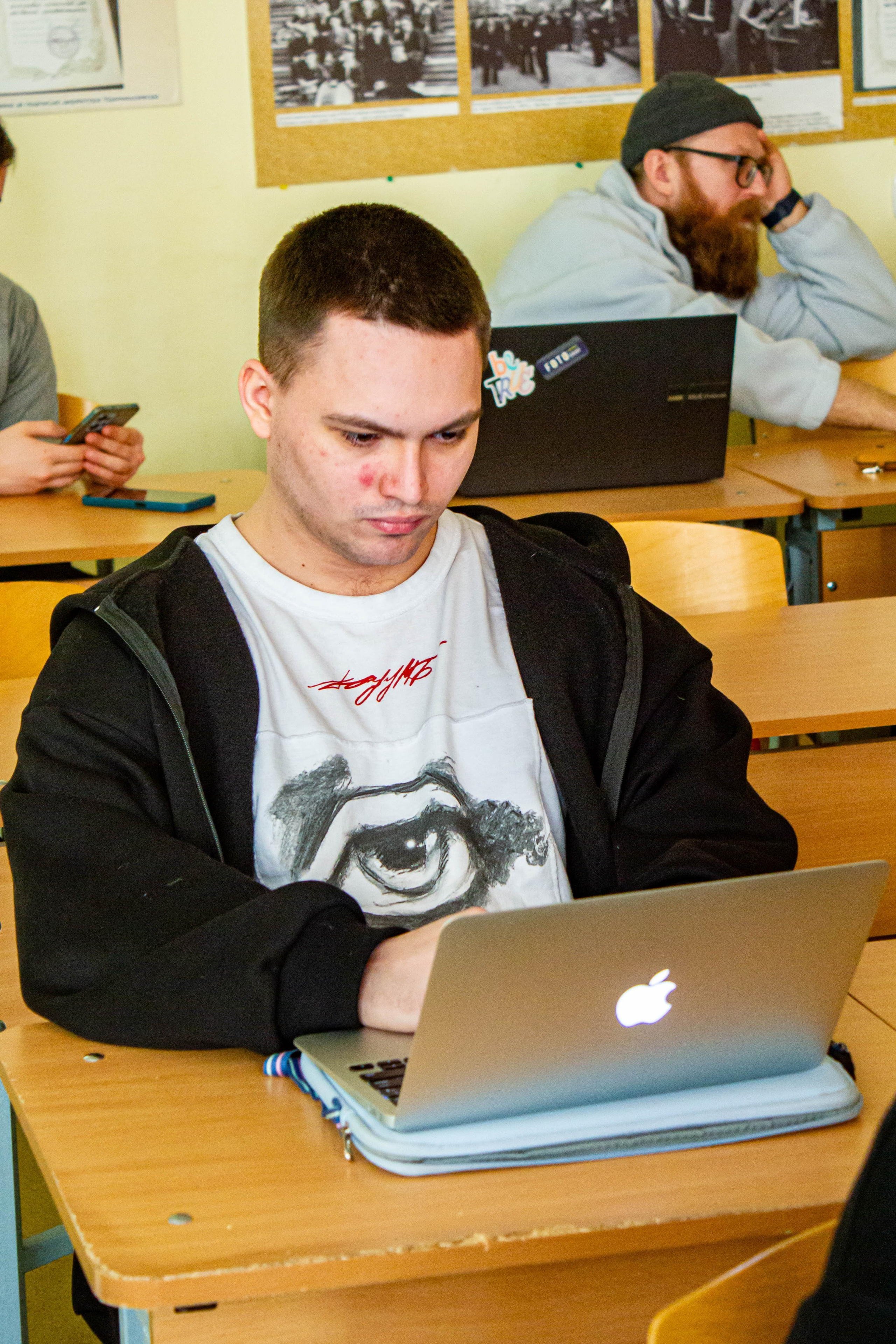 Маркетенговая мастерская в Екатеринбургской академии современного искусства 2025