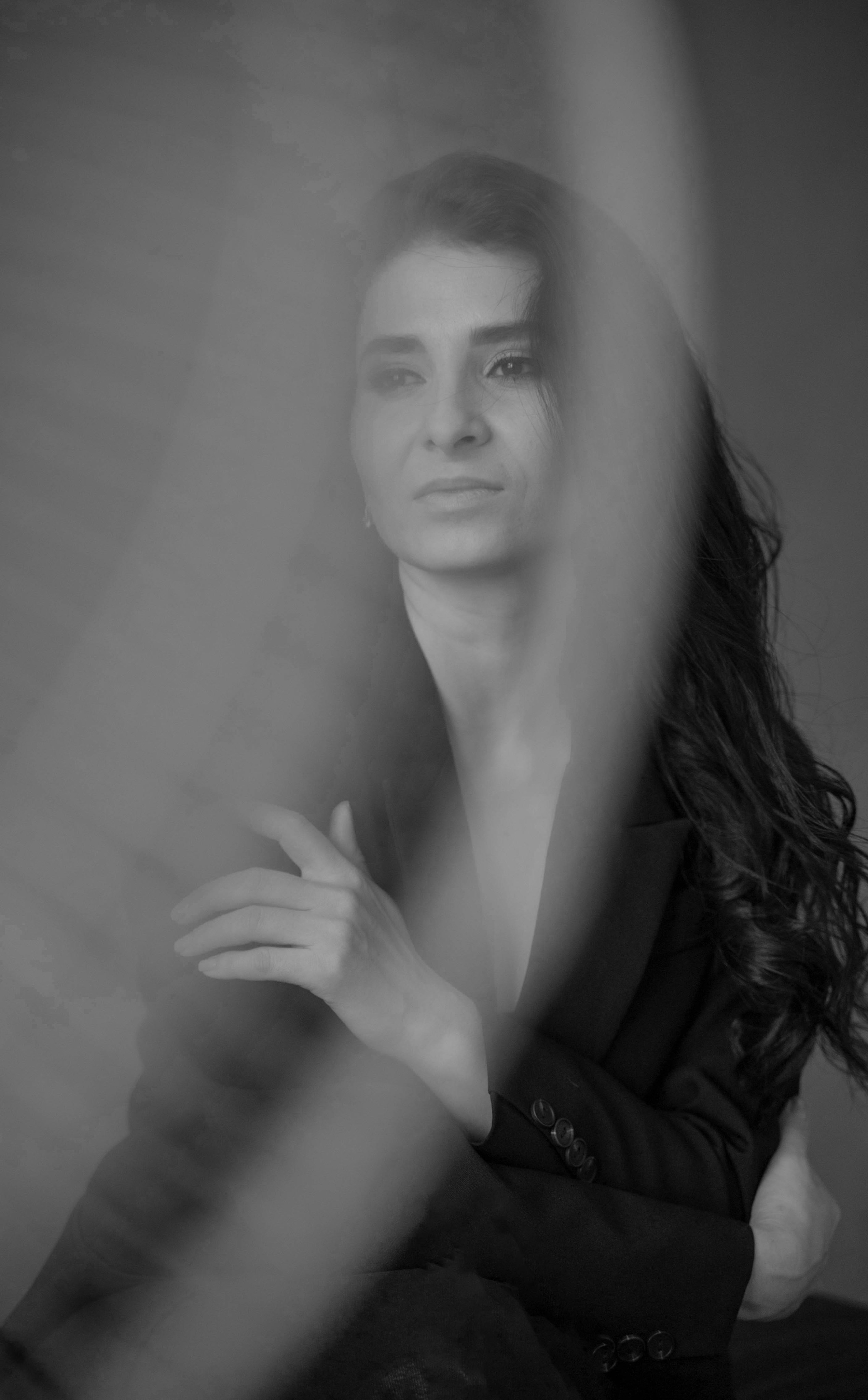 Женская фотосессия в студии для Аревик. Портретный фотограф в Москве Казьмина Олеся