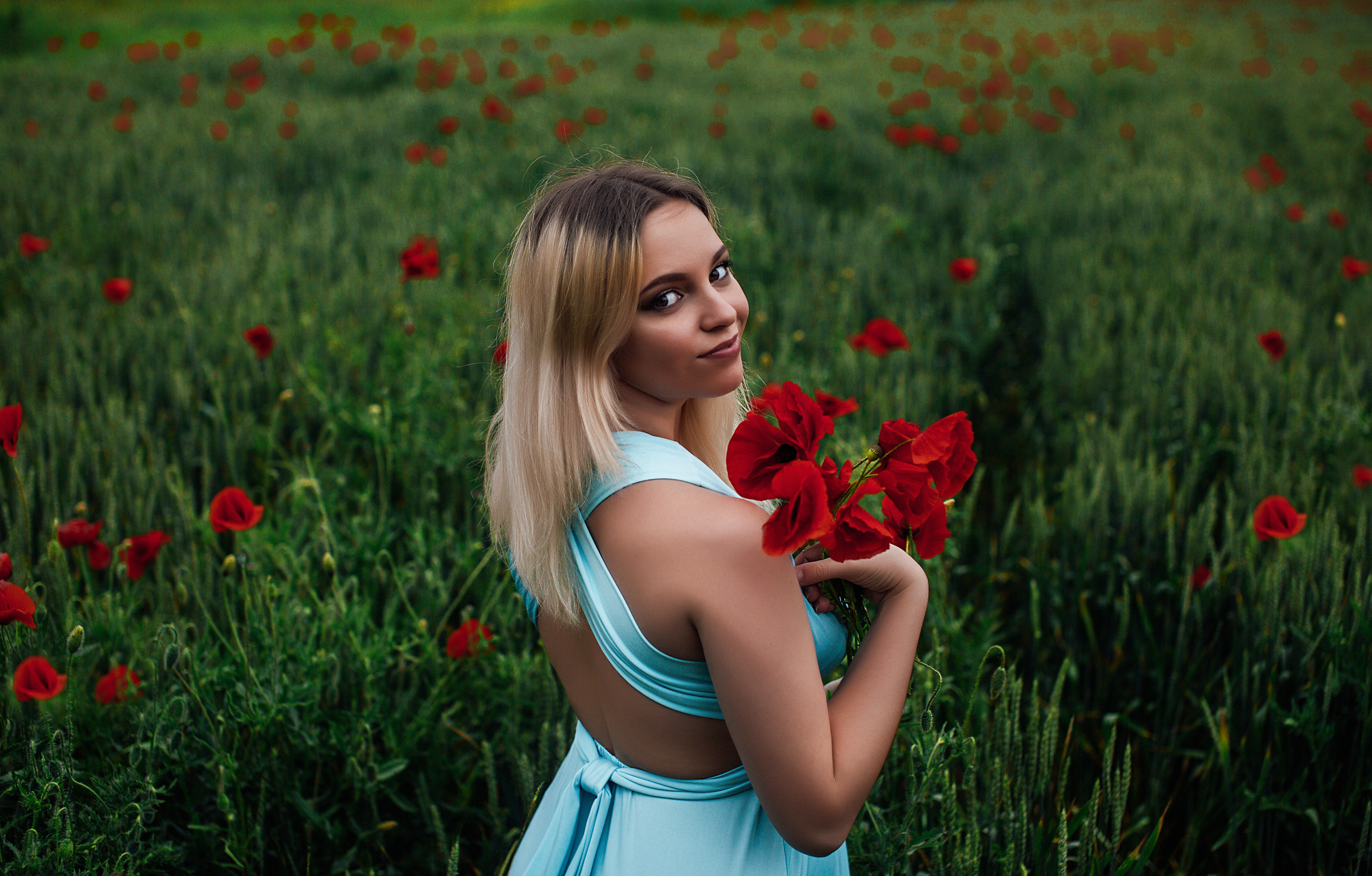 Прогулка по маковым полям. Свадебный и семейный фотограф/видеограф в Краснодаре Наталья Осинская