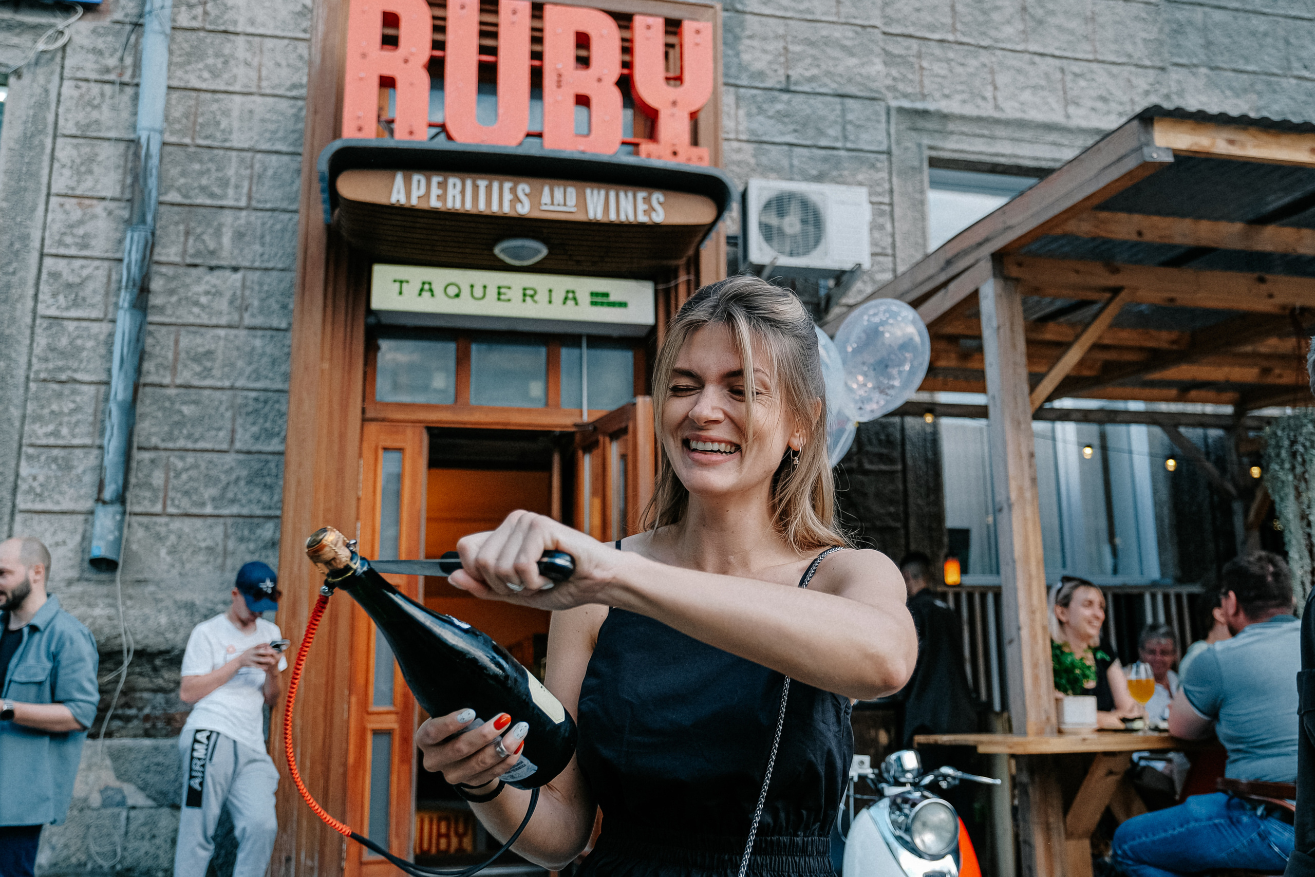 8 лет Ruby wine bar. #фотокаквкино | Фотографирую людей