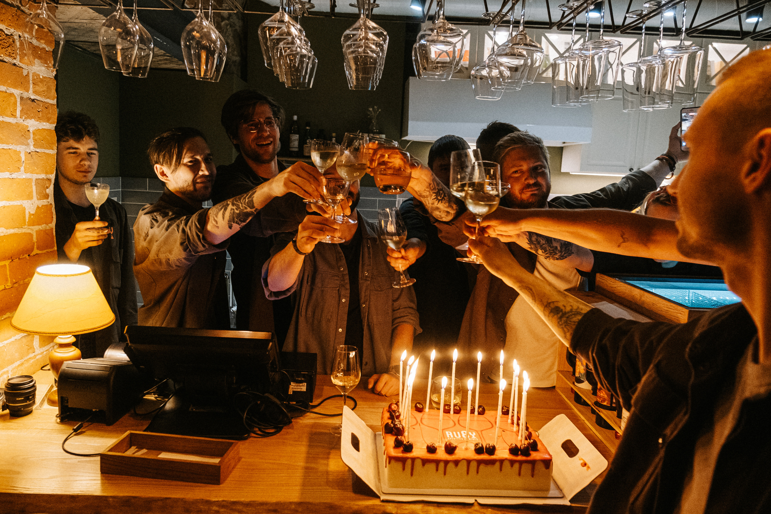 8 лет Ruby wine bar. #фотокаквкино | Фотографирую людей