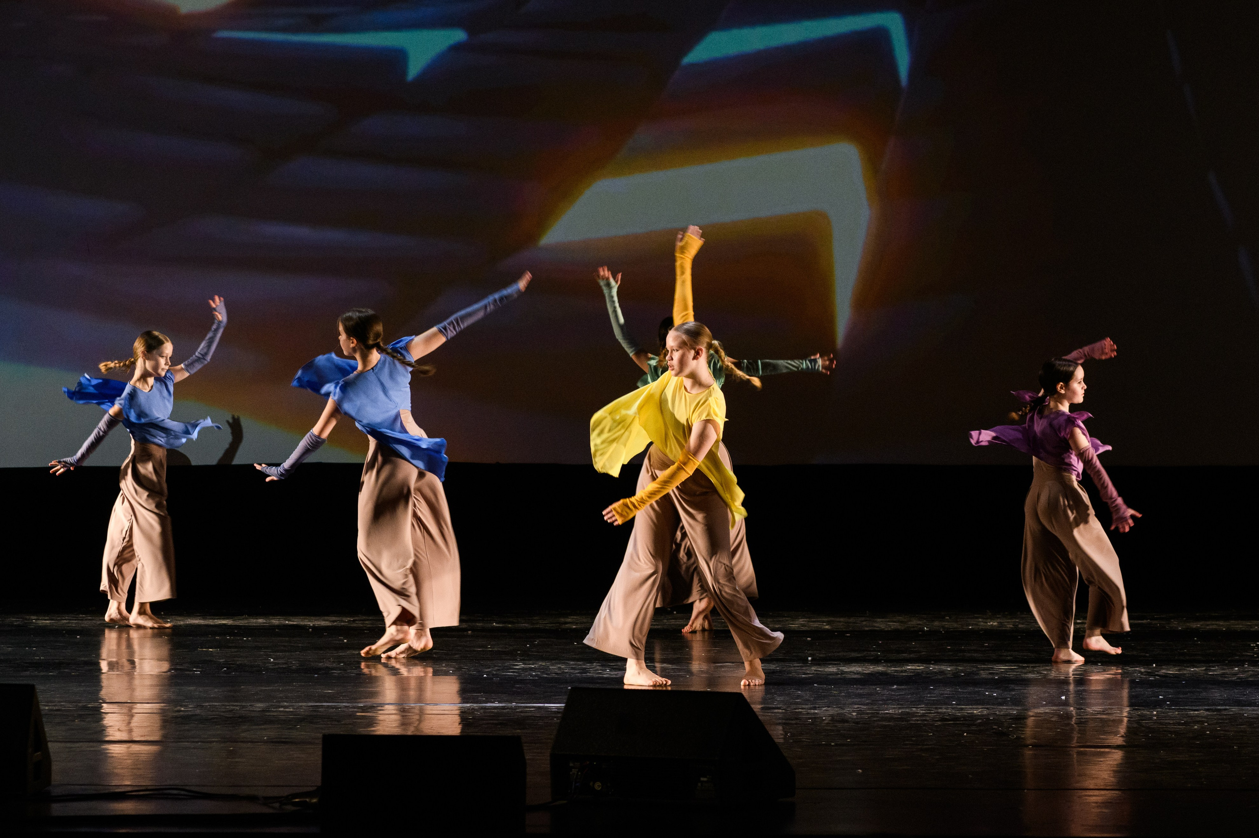 23 апреля, часть 2, БКЗ Октябрьский, г. Санкт-Петербург. Золотое яблочко