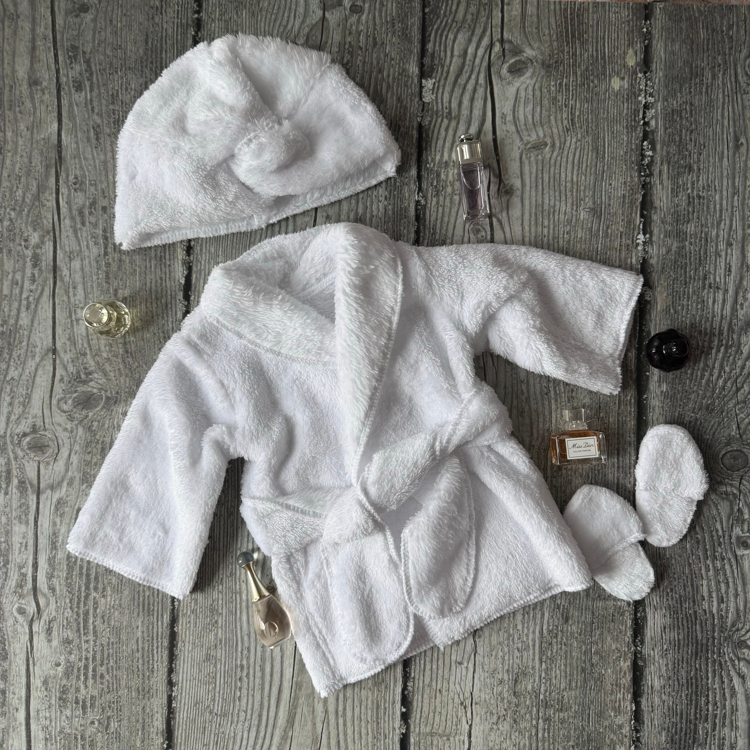 Костюмы и аксессуары для фотосессии новорожденных | Реквизит для съемки newborn в Москве. Фотосессия новорожденных в Москве и Московской области | Профессиональный фотограф newborn — Татьяна Иванова