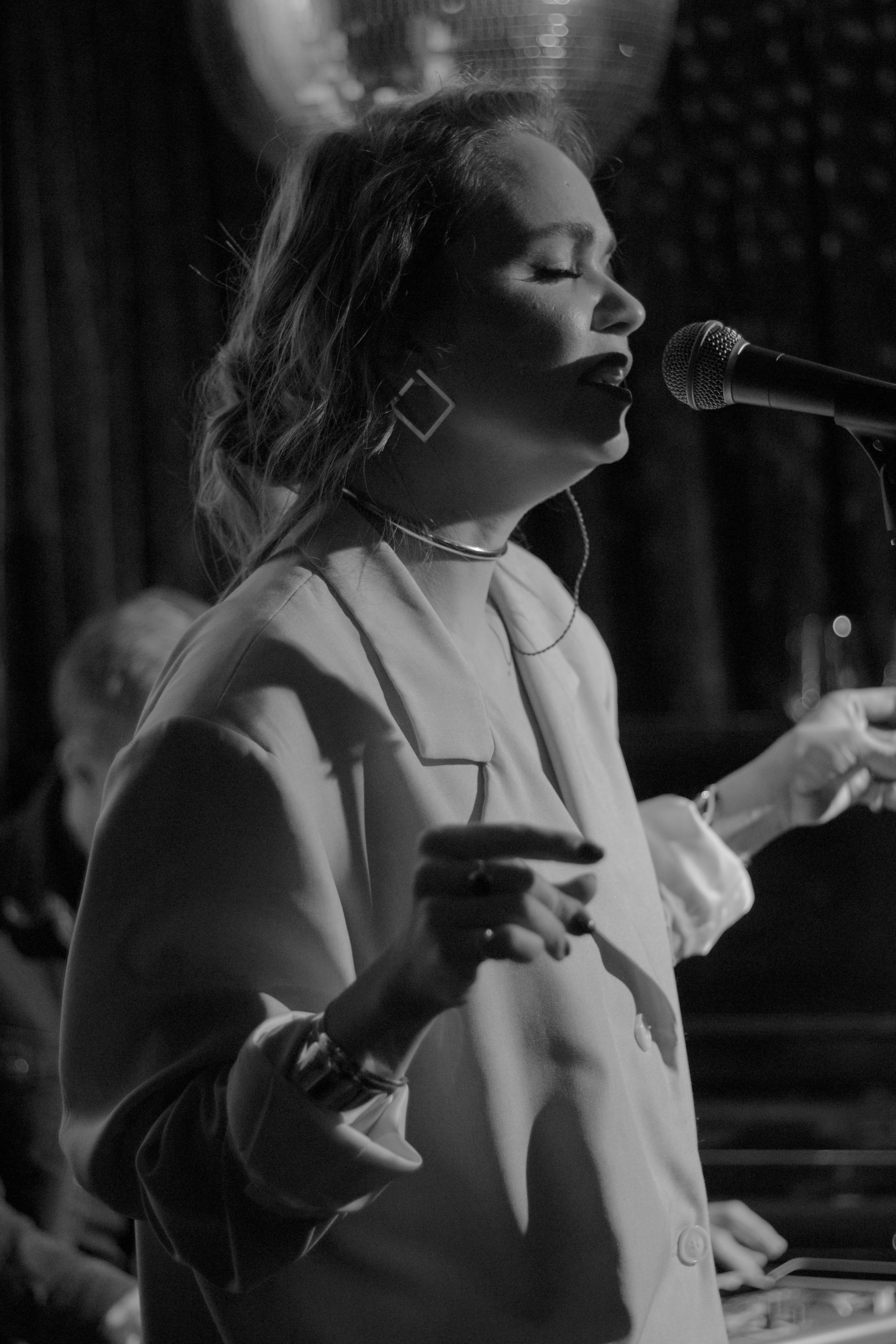 Саша Алмазова | Кабаре ШУМ. Юля Мурашова портретный и документальный фотограф