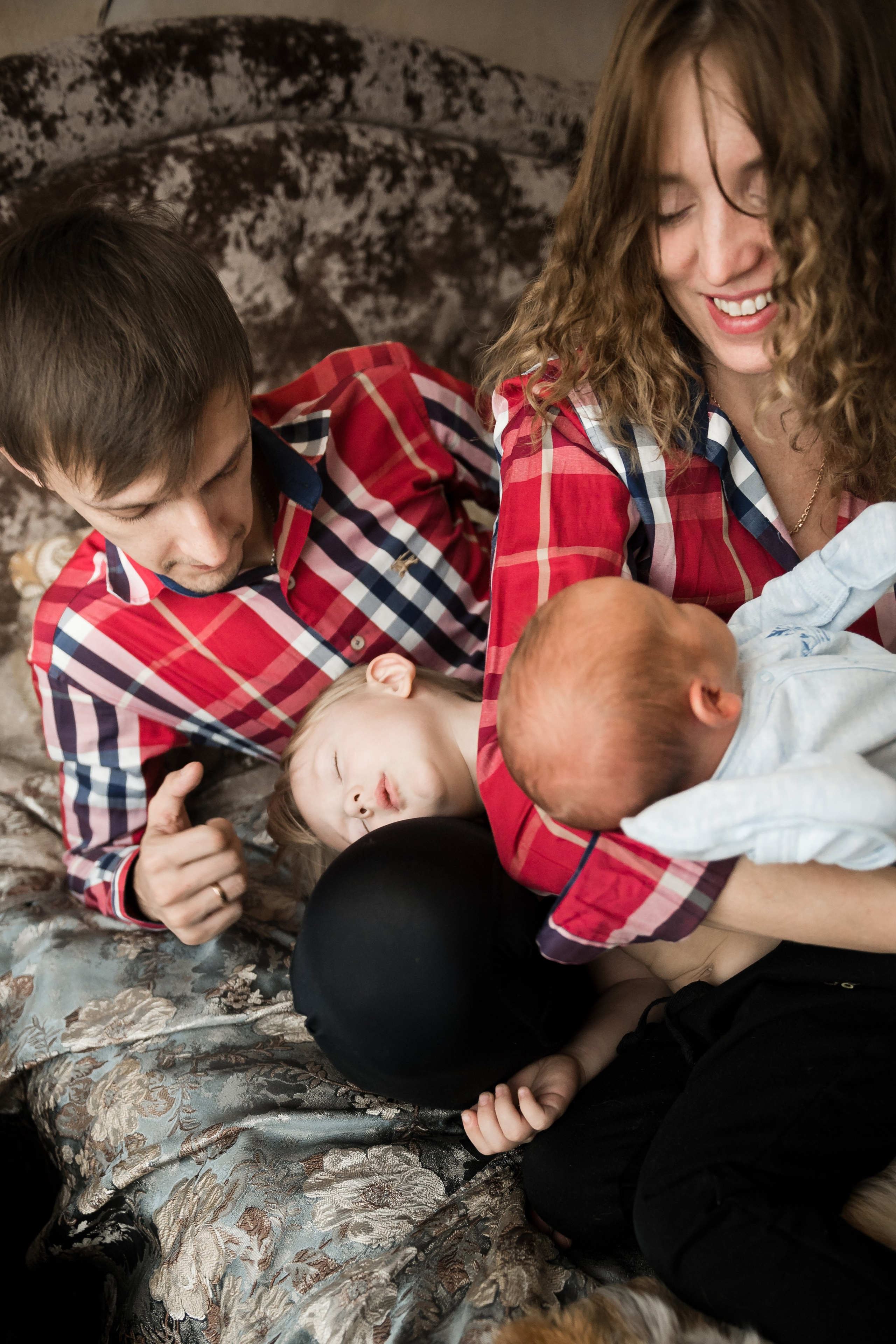 Антон, Владлена +2 :). Фотограф Егоров Констанин