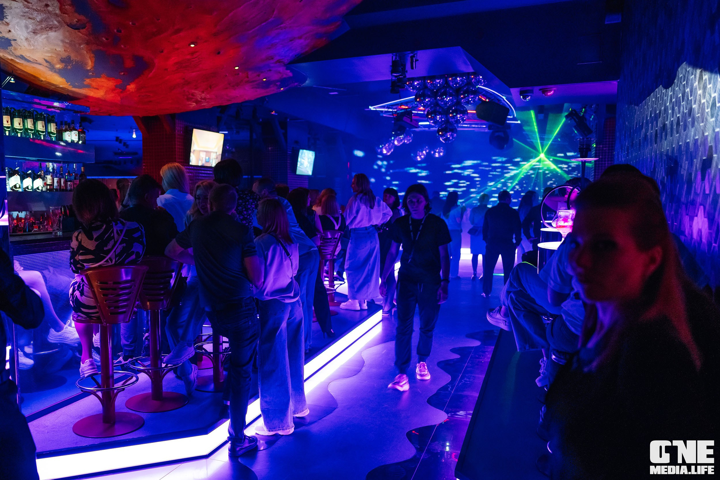 Концерт группы стрелки в Планете 13 апреля. One Media Life: фоторепортажи, фотоотчеты с мероприятий и заведений