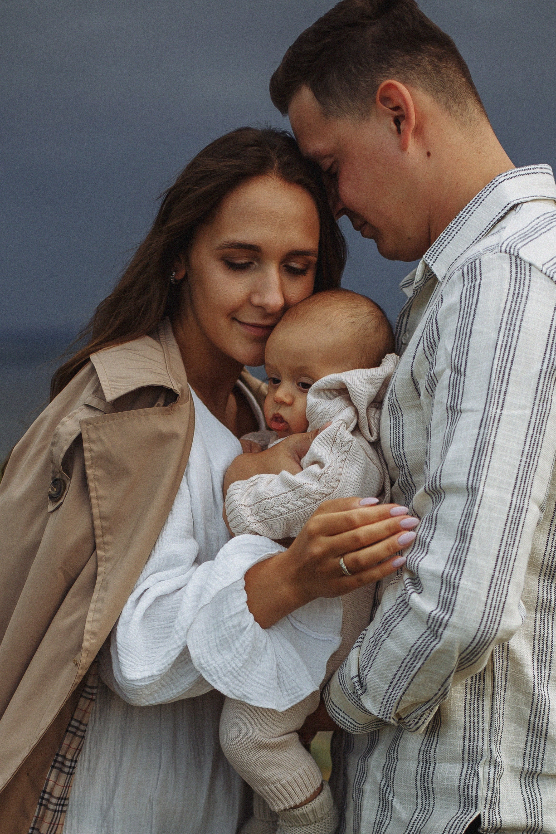 Теплая семейная фотосессия во время грозы. Семейный и свадебный фотограф в Саратове Катерина Оленская