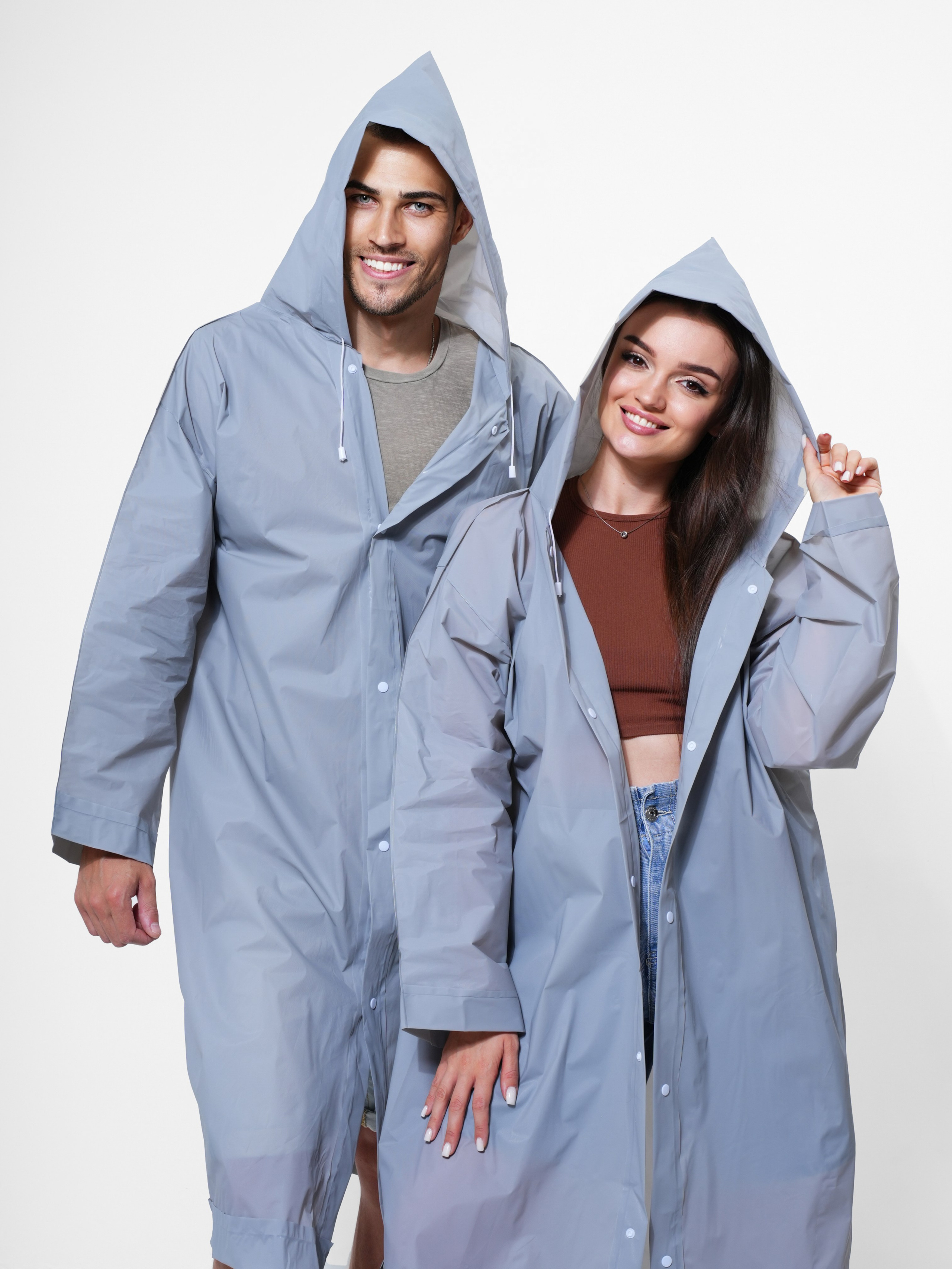 Модельная съемка на циклораме для маркетплейсов. ТМ Продакшн — Съемка для маркетплейсов в Москве