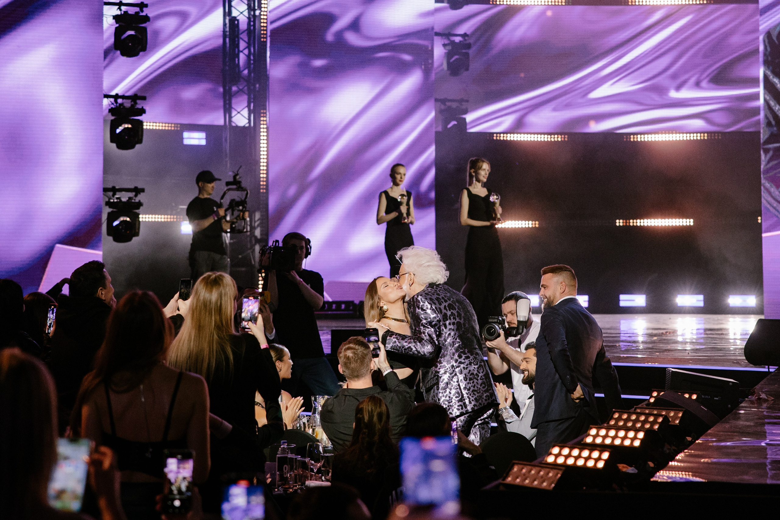 ЖАРА ТВ. Светский фотограф — Анисина Ирина