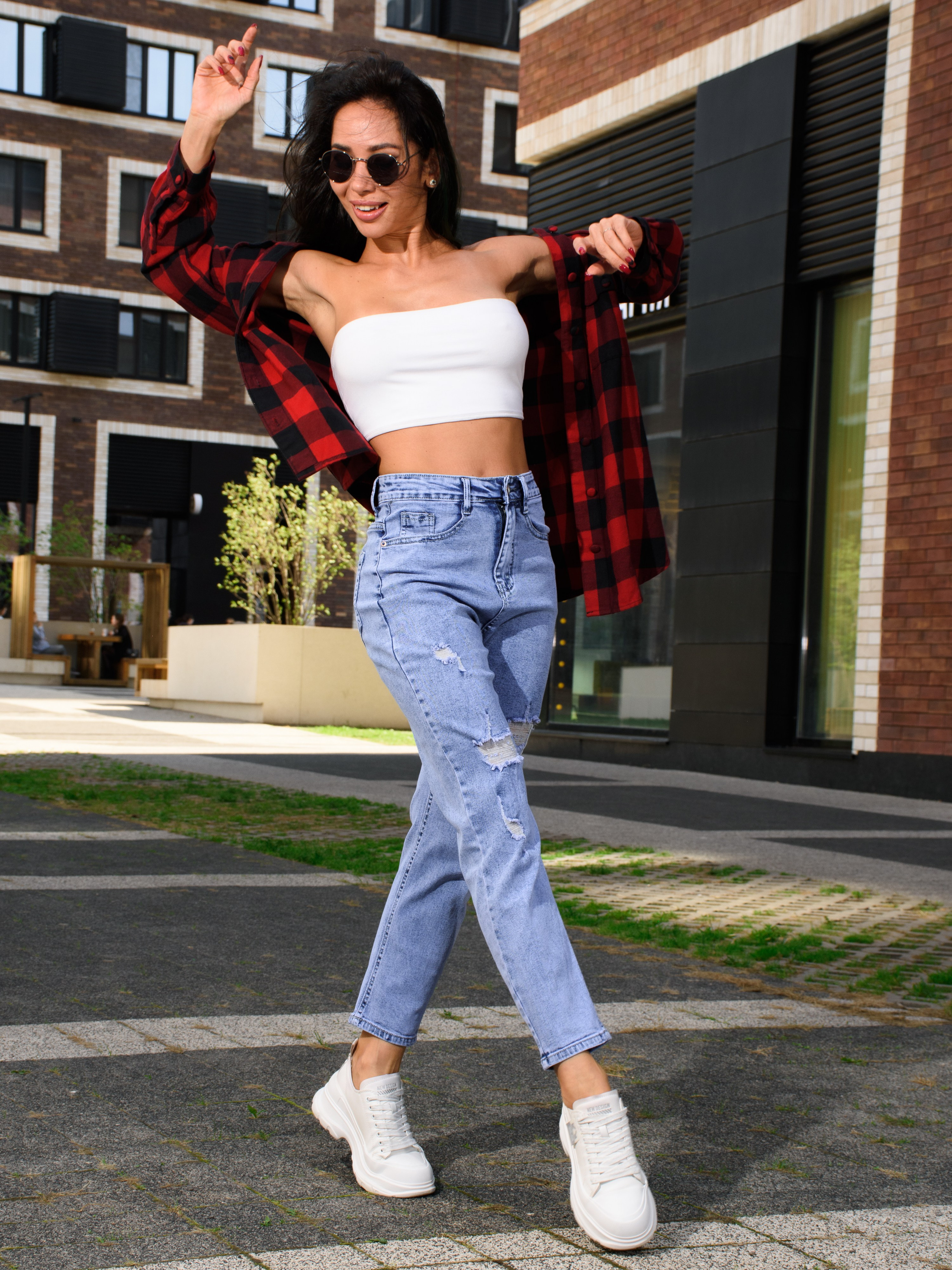 Lookbook-съемка для брендов одежды — Профессиональный подход. Gramy-studio: фото, видео, инфографика и 3D визуализация для маркетплейсов