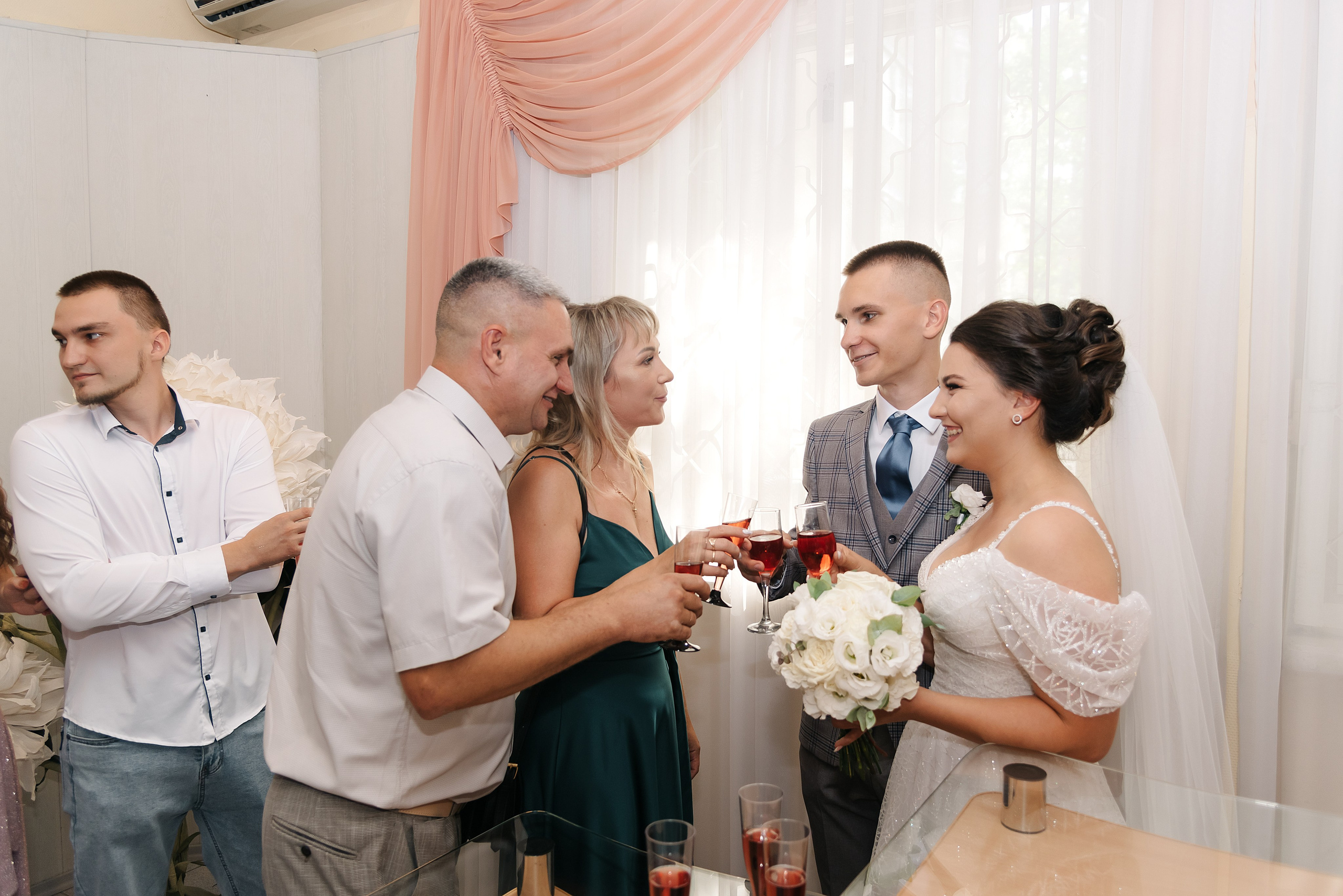 Роман и Карина. Фотограф Волжский Екатерина Егорова