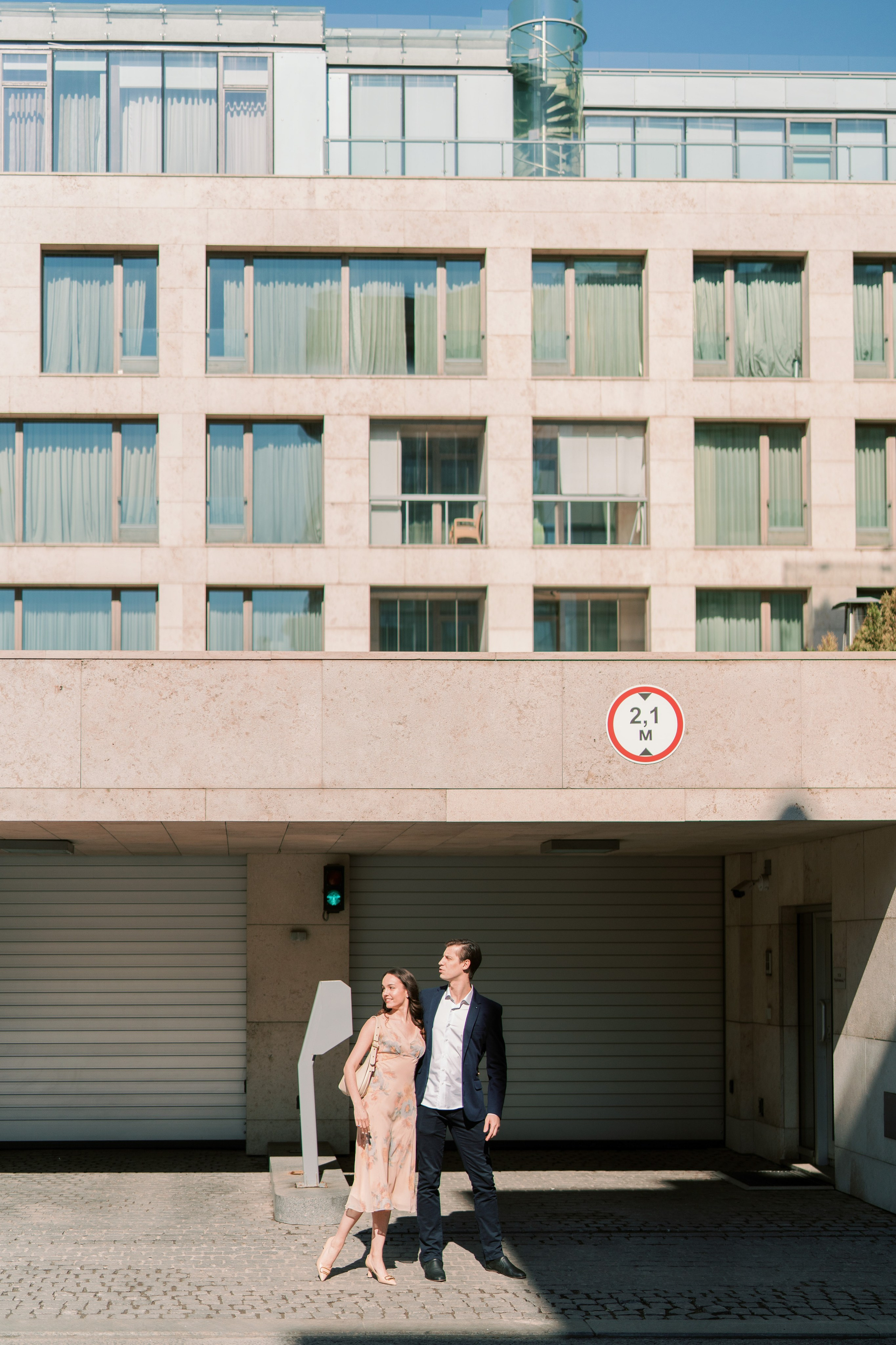 Лавстори, предствадебная прогулка в Москве, свадебный фотограф