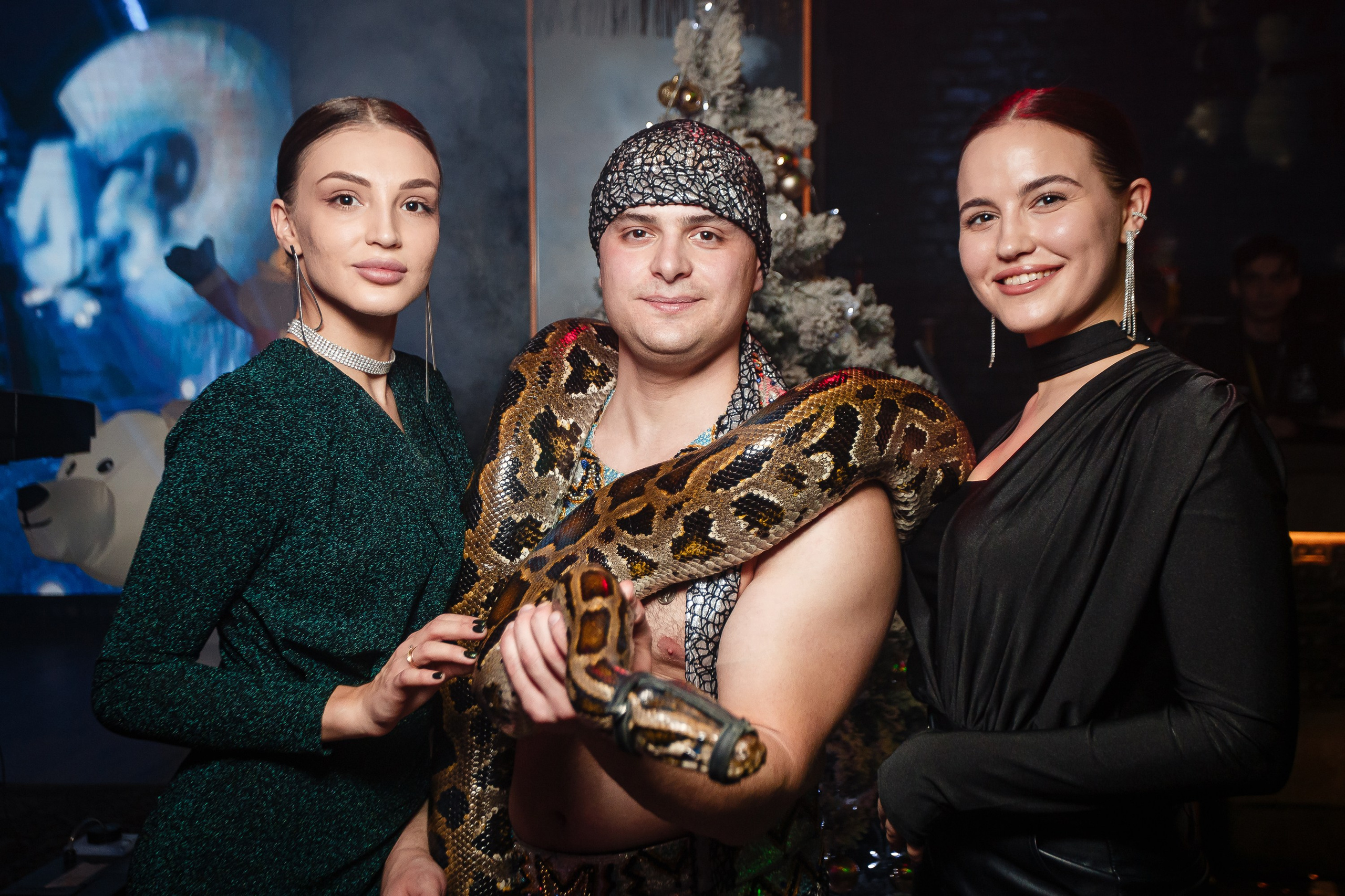 Новогодняя ночь_Santa Barbara_Симферополь_31.12.2024. Аминов Руслан | Фотограф