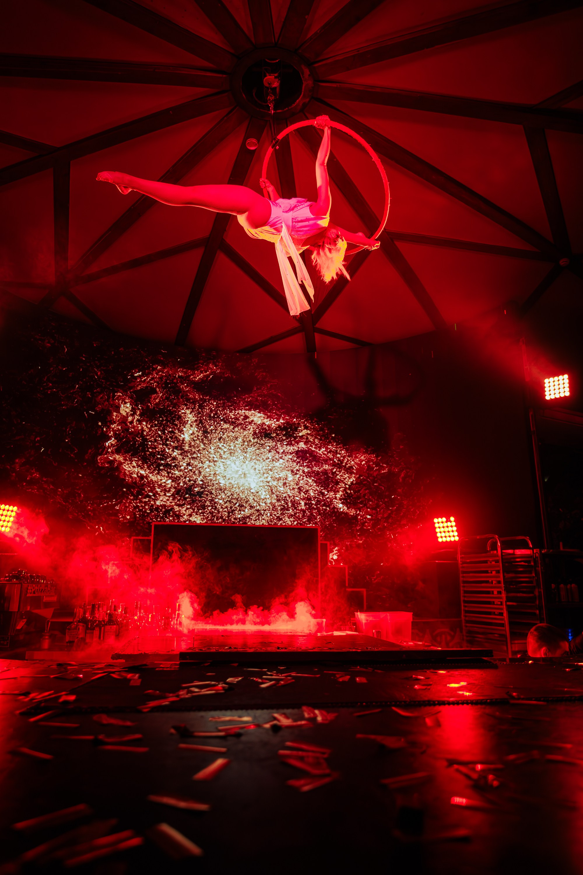 PTIZZA SHOW. Gold & Black in Ptizza Bar_Ялта_6.07.2025. Аминов Руслан | Фотограф