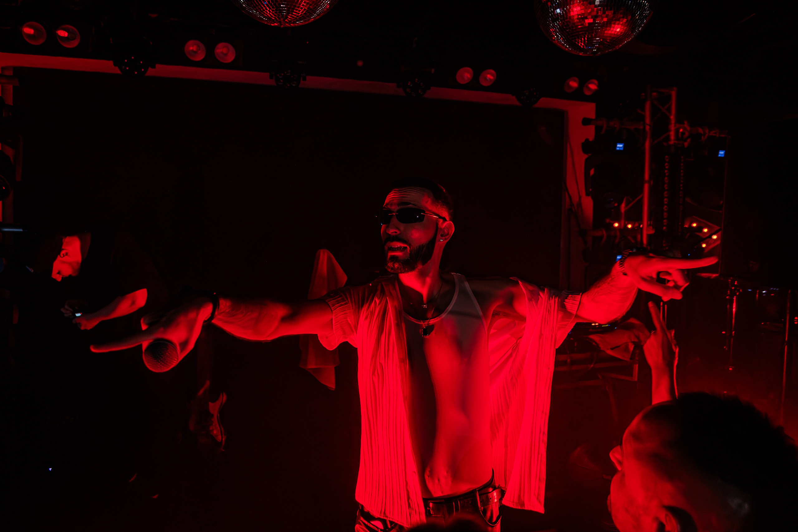 «Лёша СВИК"_Чайка на пляже_Ялта_04.07.2025 г. Аминов Руслан | Фотограф