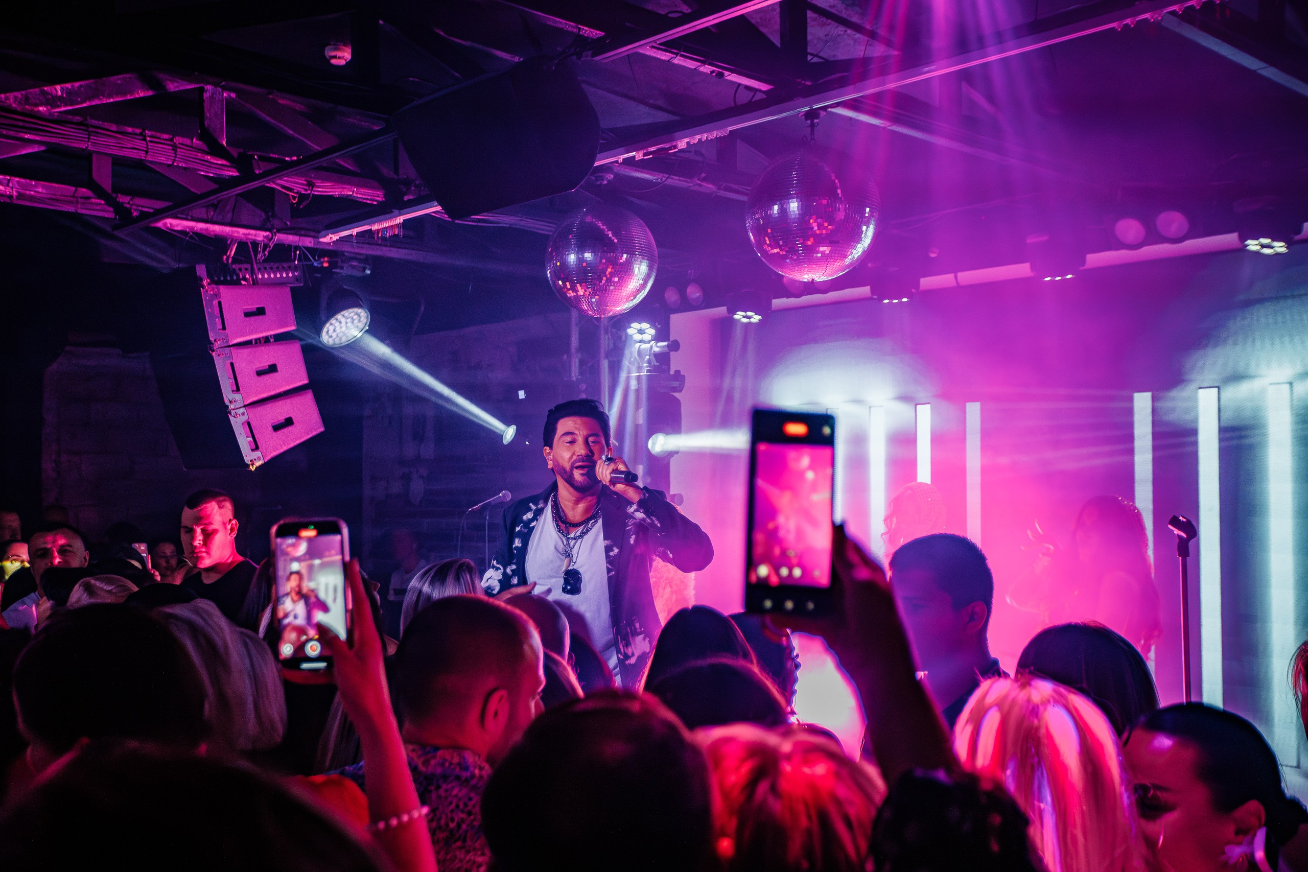 «АВРААМ РУССО"_Чайка на пляже_Ялта_21.06.2025. Аминов Руслан | Фотограф