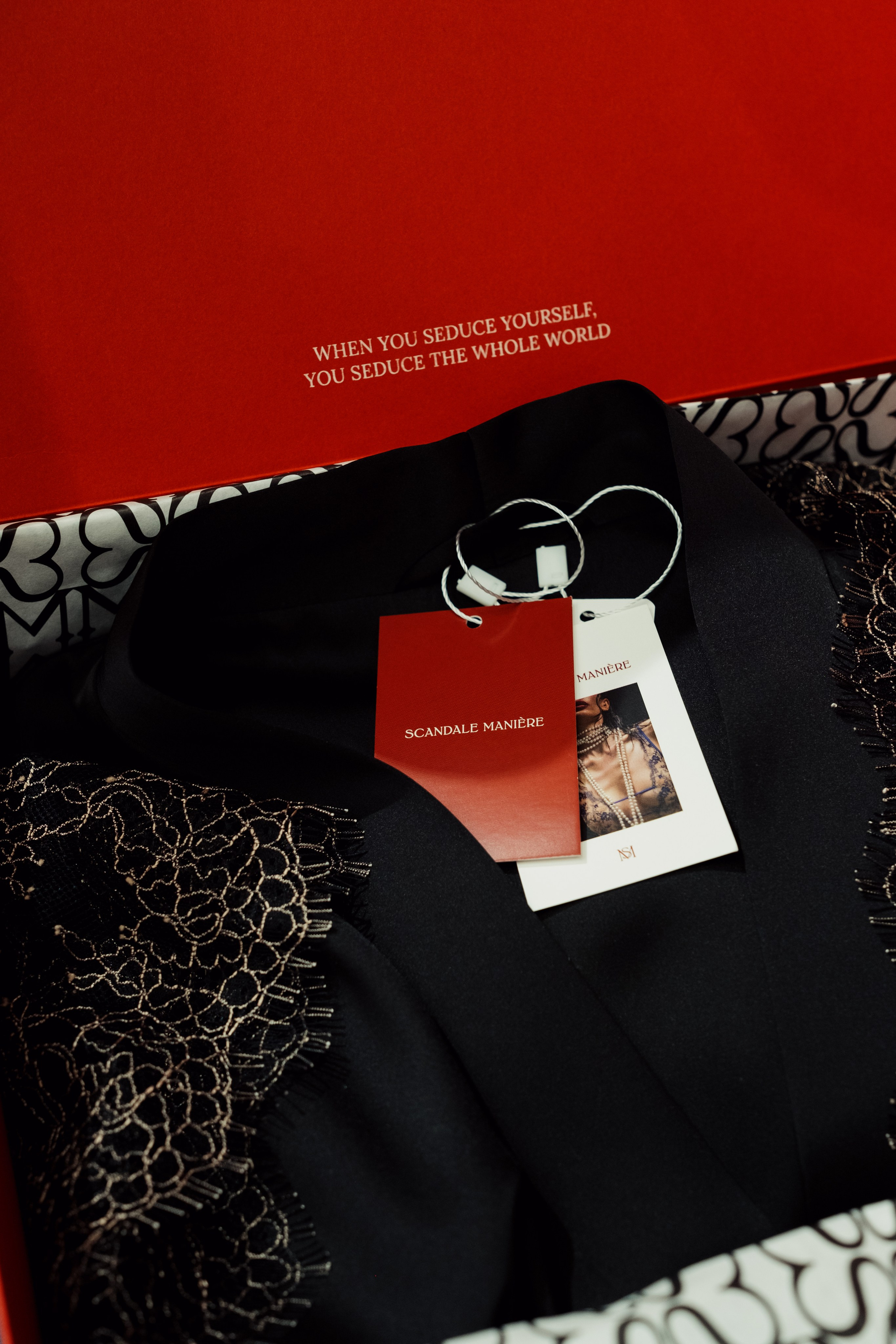 SCANDALE MANIERE. Репортажный и портретный фотограф в Москве Илья Спиридонов