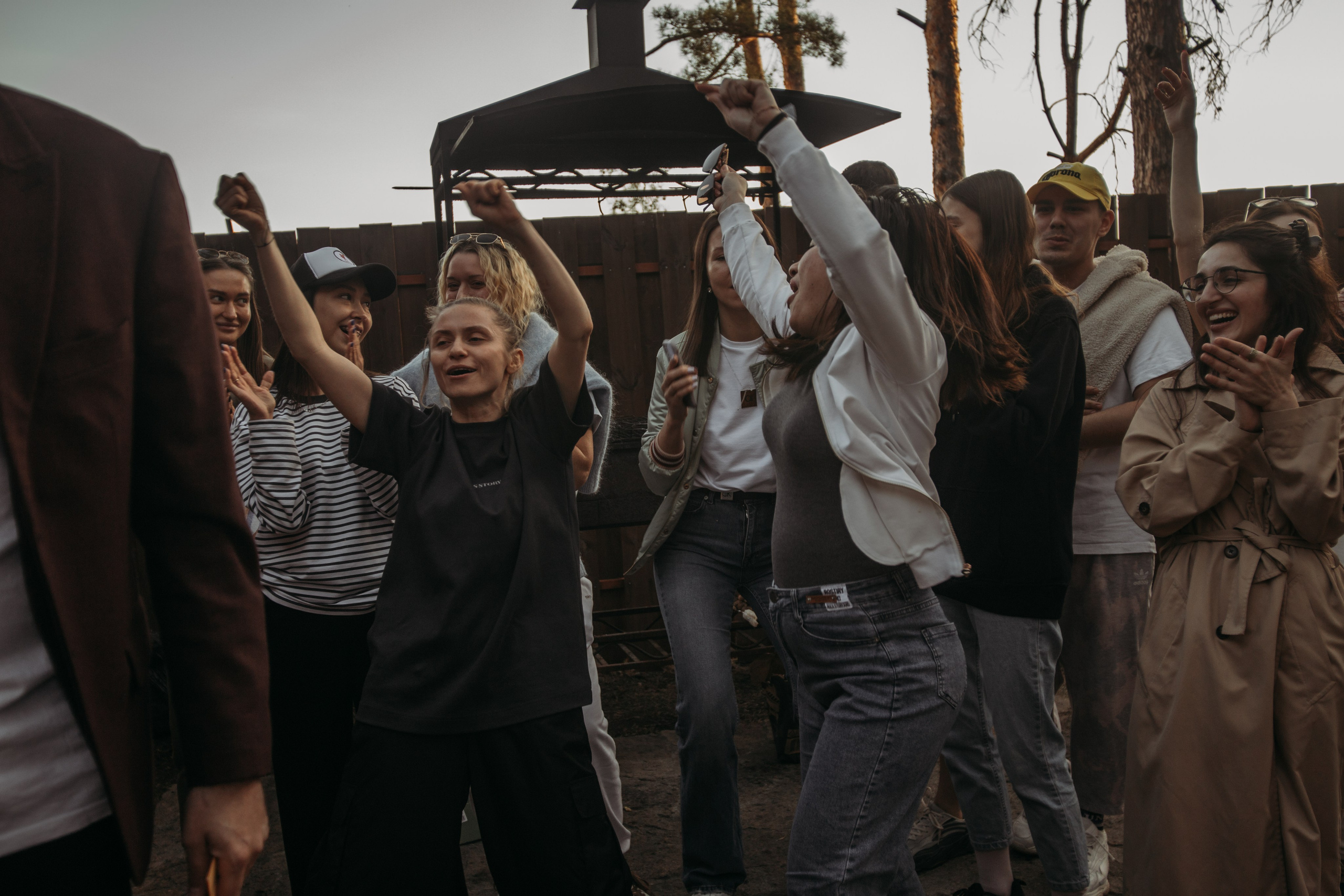 Корпоратив Muza_Arts. Венера Гайн. Репортажный фотограф  Тюмень. Обучение фотографии с 0