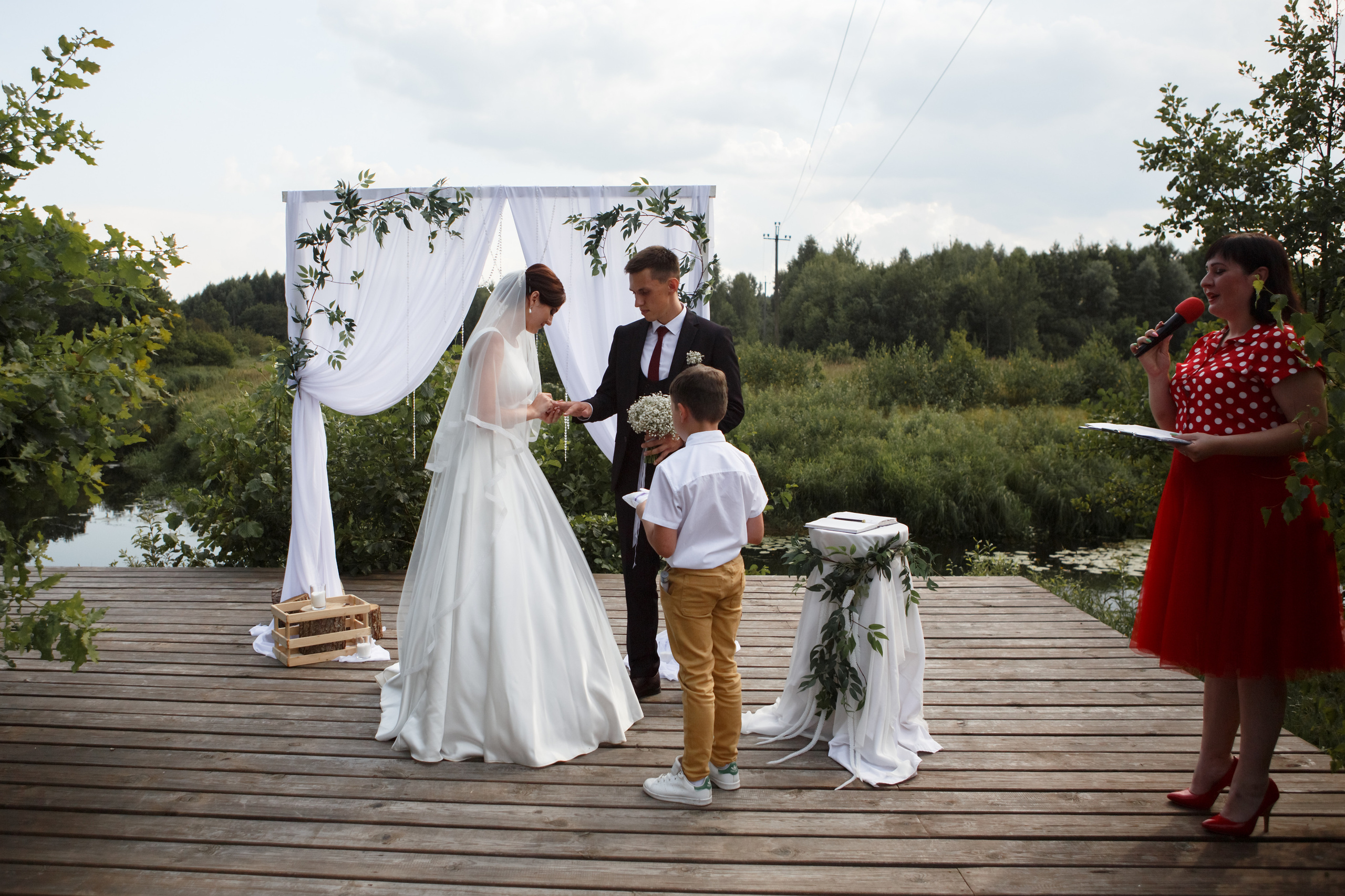 Денис и Наталья. Фотосессия в Усадьбе Храповицкого. Кристина Невская — свадебный фотограф во Владимире