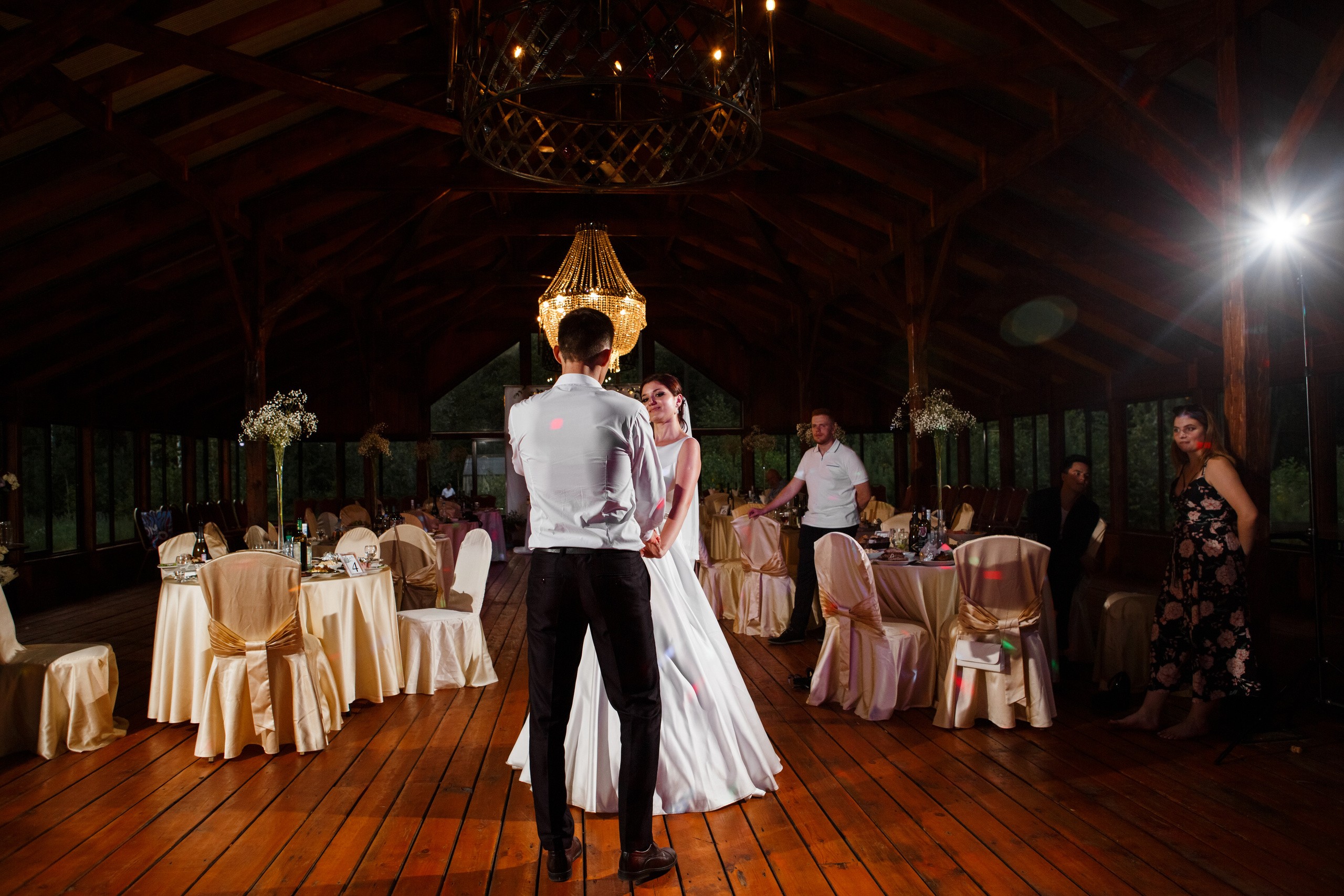 Денис и Наталья. Фотосессия в Усадьбе Храповицкого. Кристина Невская — свадебный фотограф во Владимире