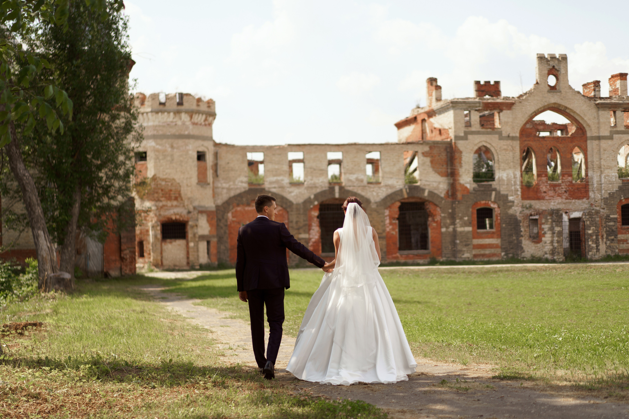 Денис и Наталья. Фотосессия в Усадьбе Храповицкого. Кристина Невская — свадебный фотограф во Владимире