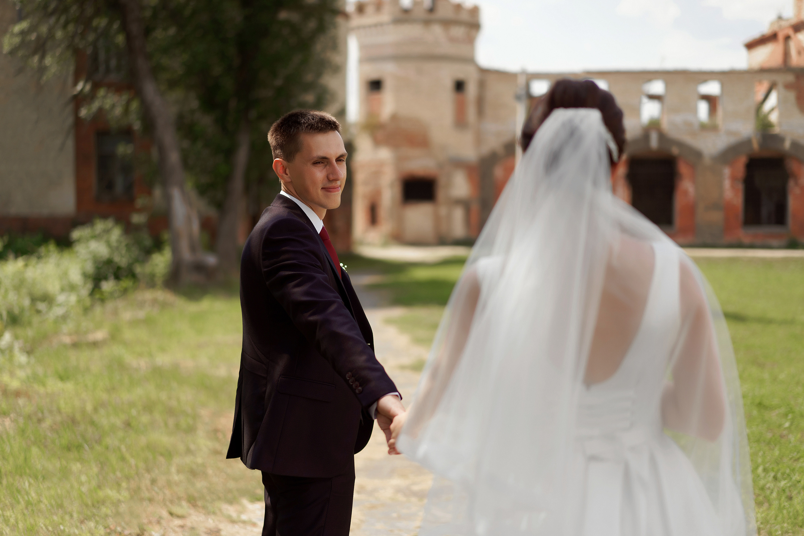 Денис и Наталья. Фотосессия в Усадьбе Храповицкого. Кристина Невская — свадебный фотограф во Владимире
