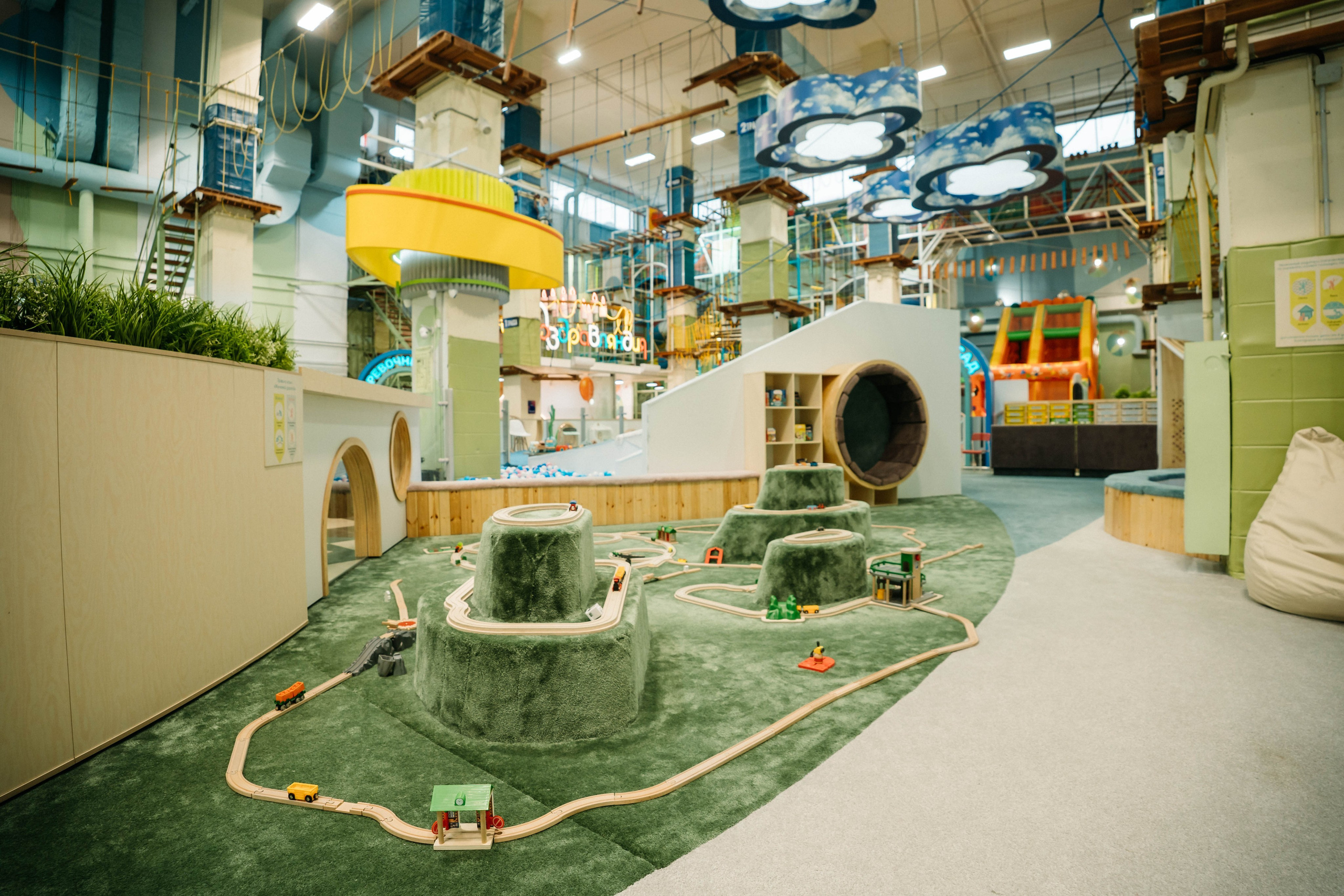 Интерьерная съемка для Мегалэд. Видеограф и Фотограф в Челябинске Ксения и Владимир Рюмины