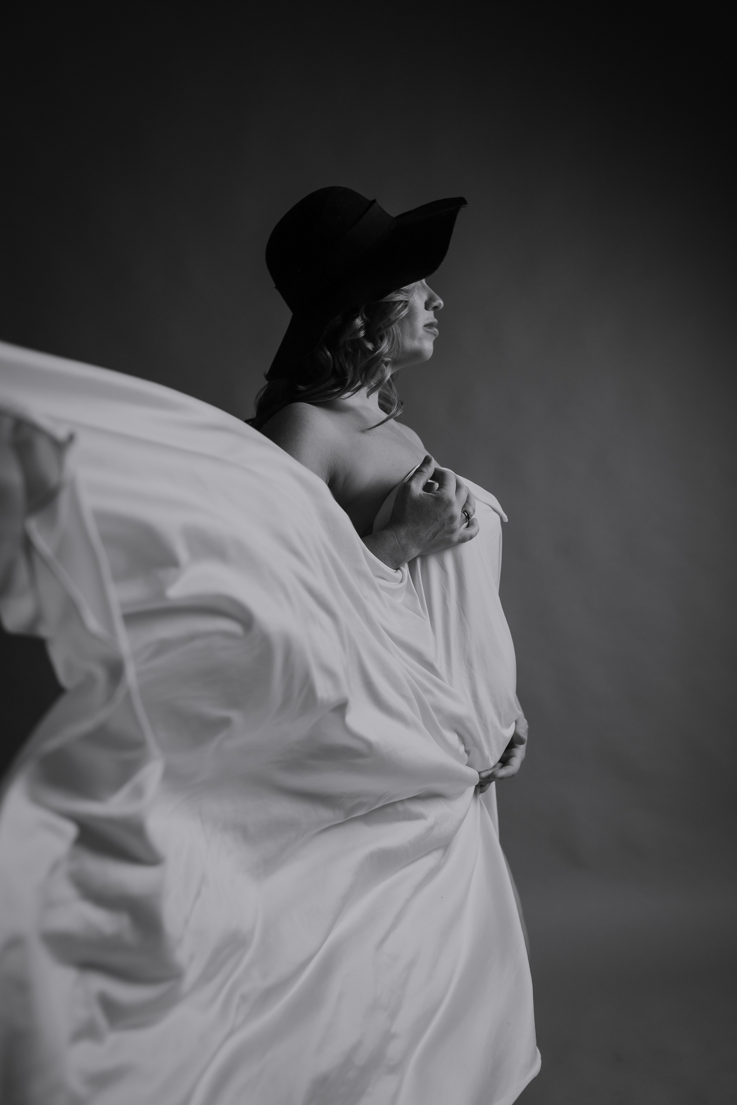 Беременность. Креативный и женский Фотограф Омске Наталья Лебедева