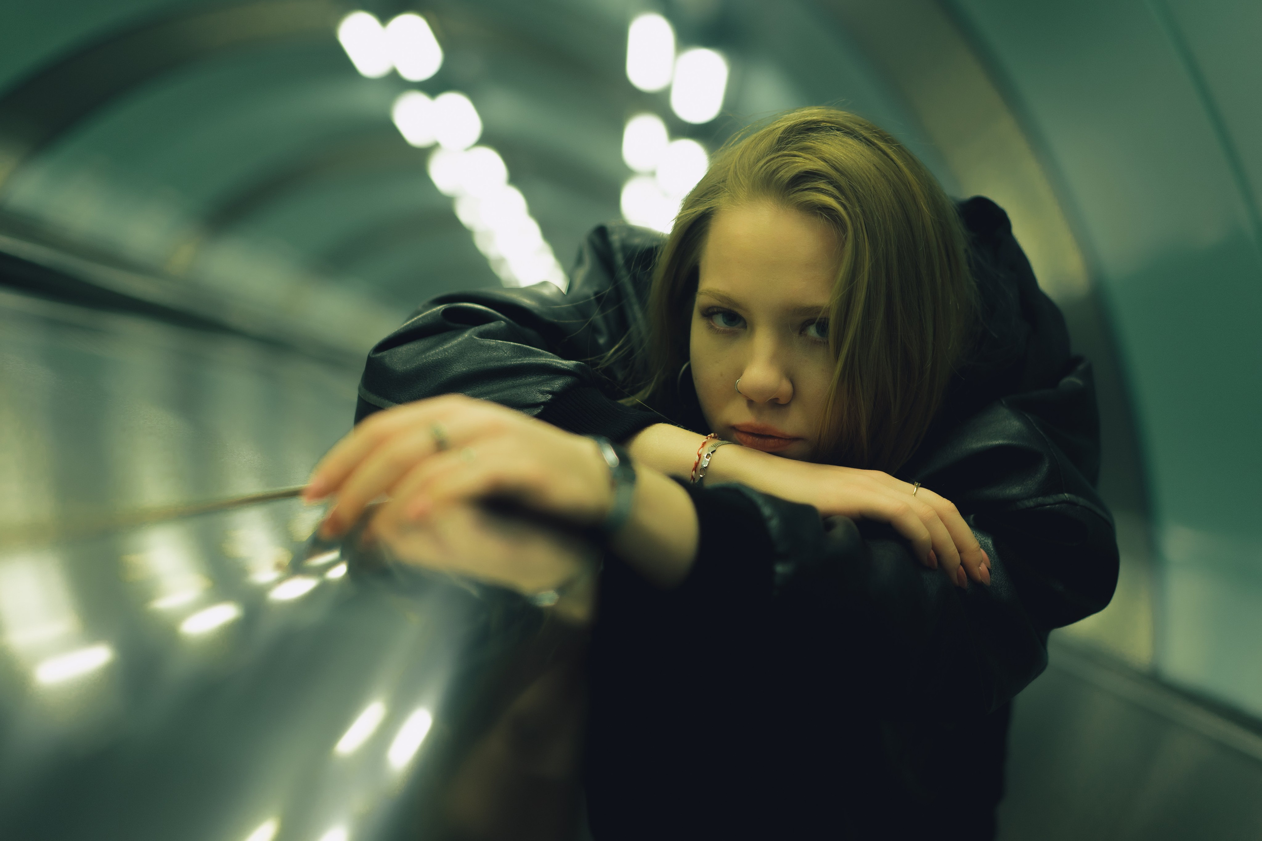 Прогулочная фотосессия по Обводному каналу. Виктория Спорова. Ваш портретный фотограф в Санкт-Петербурге