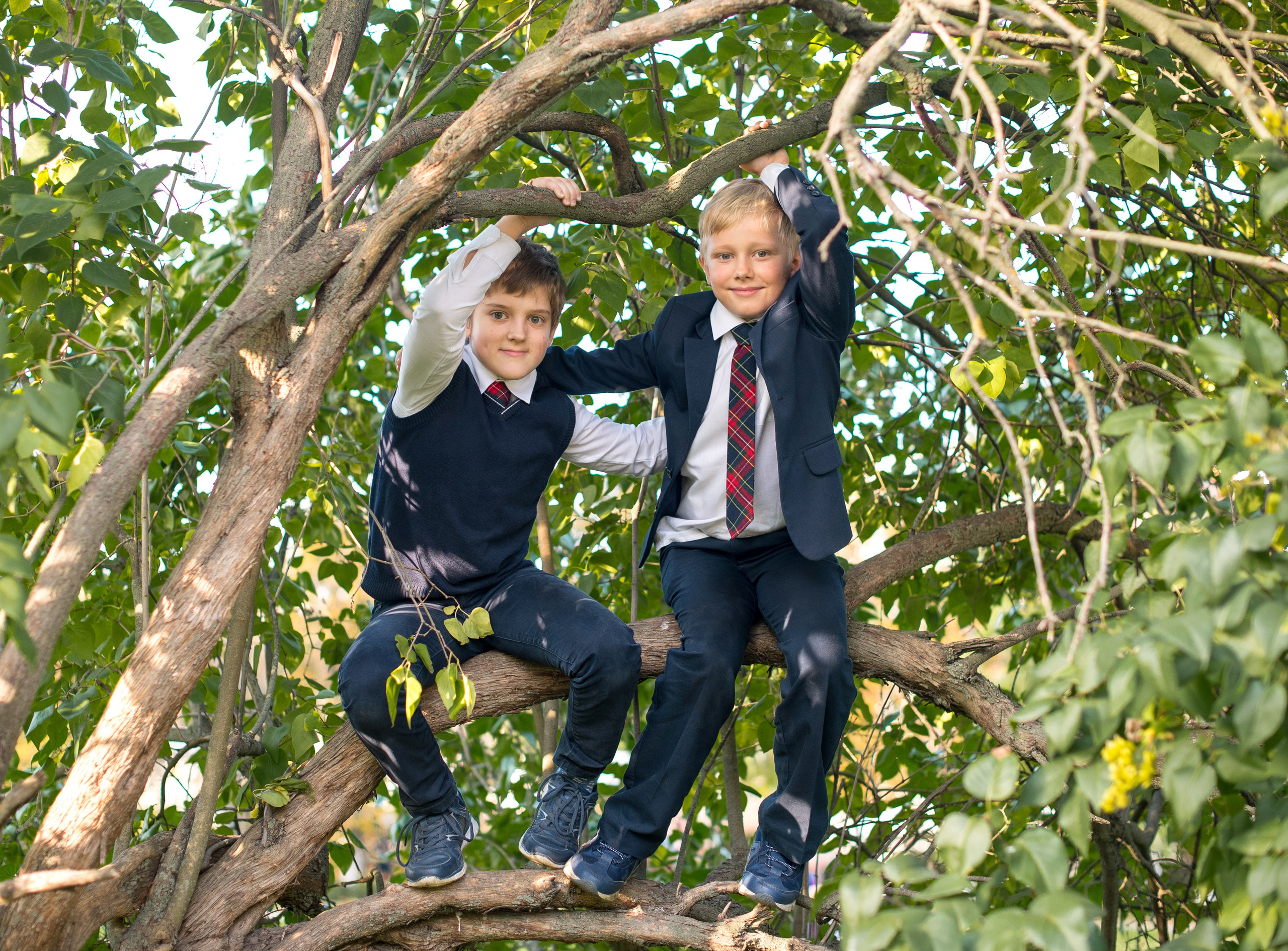 Пример съемки для выпускного альбома с наполнением «премиум». Выпускные альбомы для школ и детских садов в Иваново