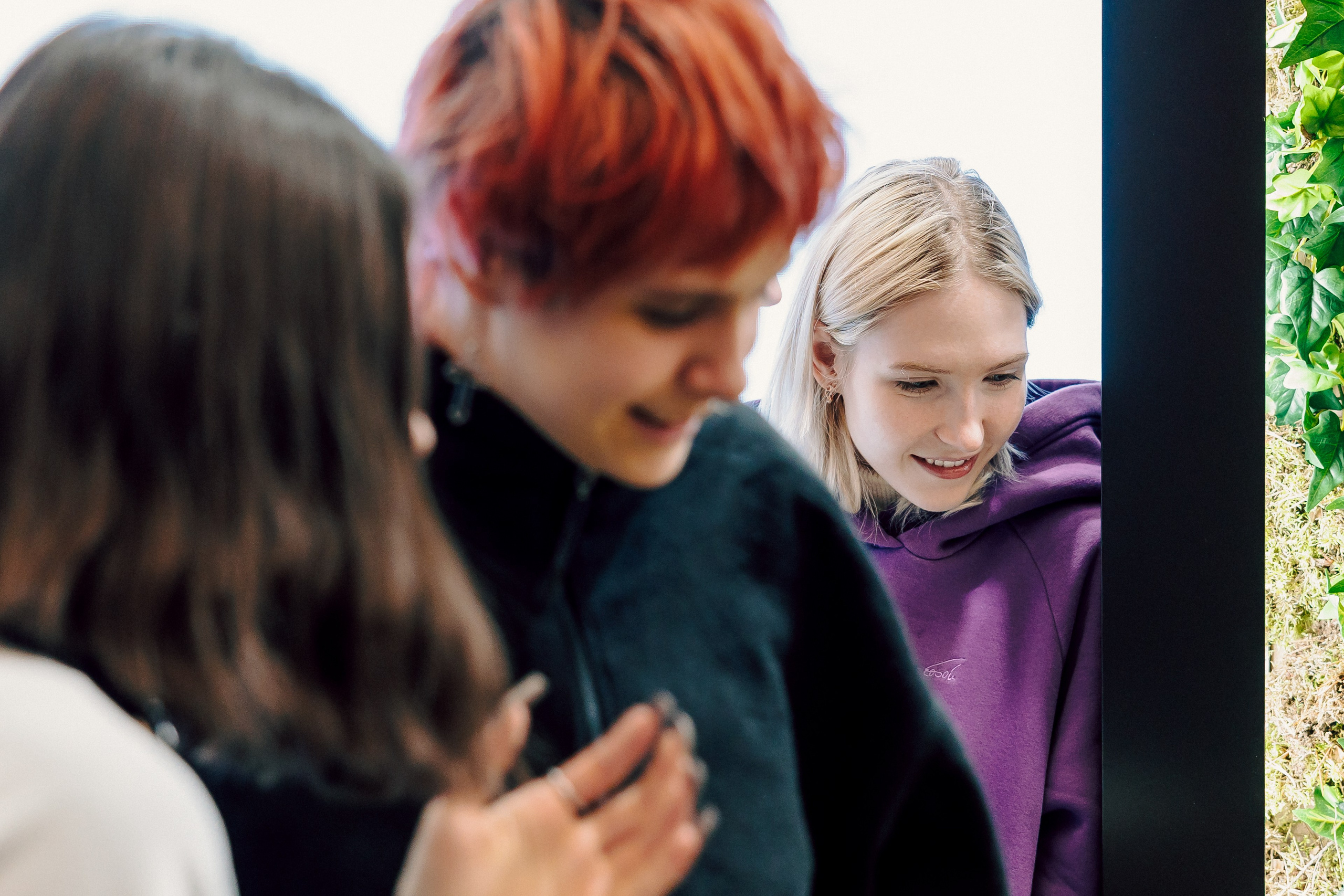 СКБ Контур — Форум будущего — Стенд. Лёшка Варзегов — фотограф