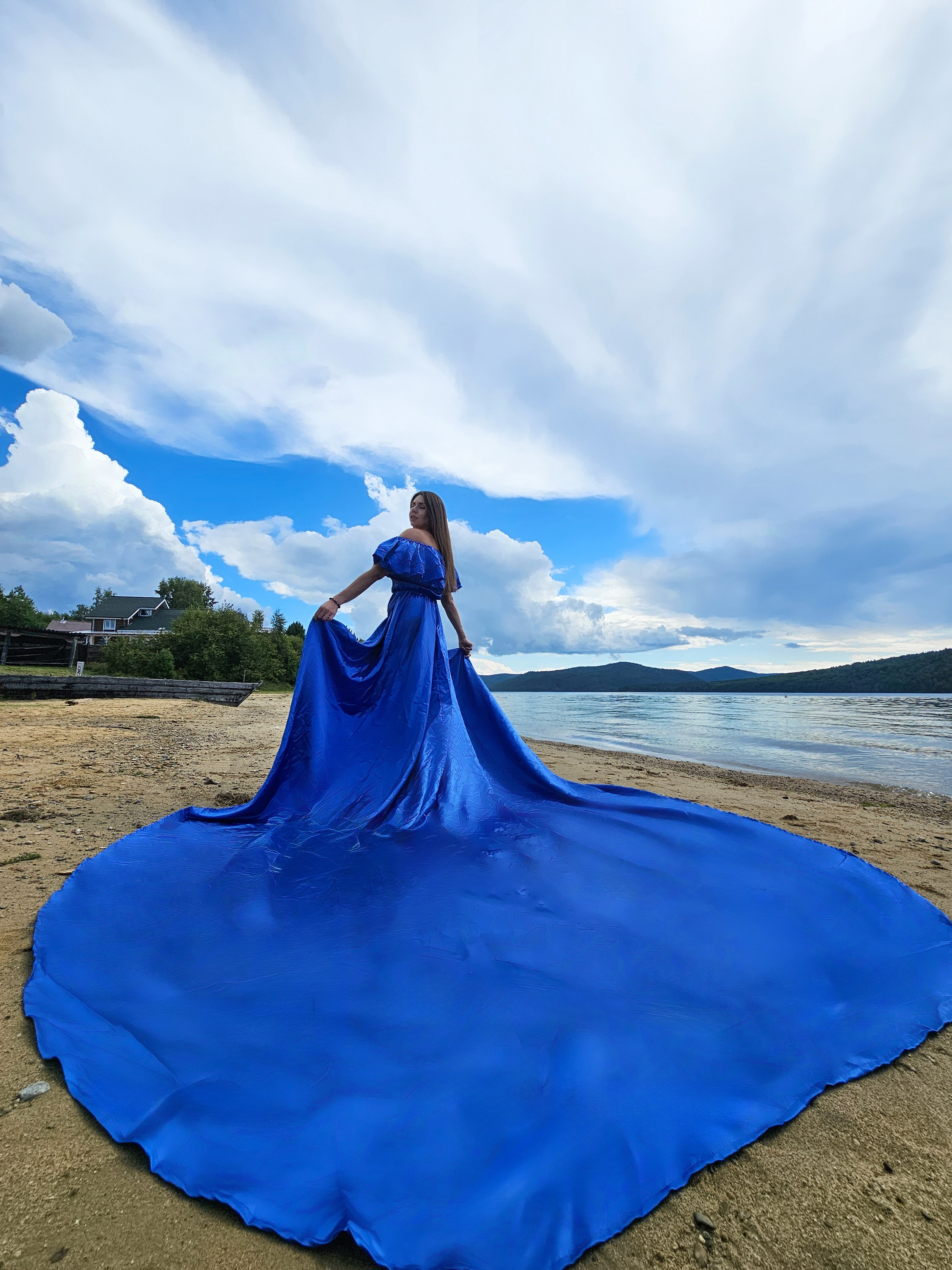 Летти лайт синее. Туры на Байкал с фотографом под ключ. Фотосессии на Ольхоне