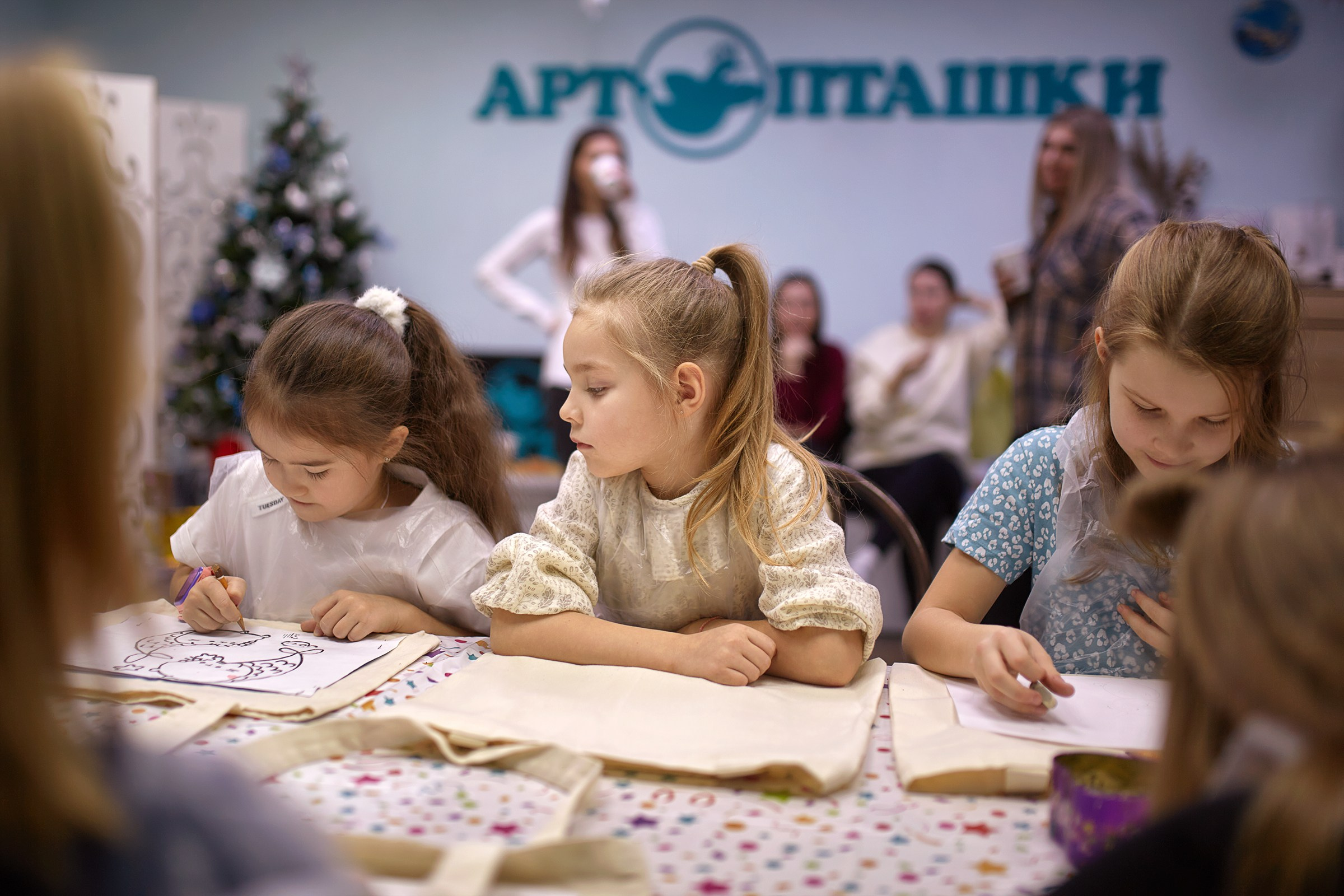 День рождения Полины (07.12.2024). Фотограф Роман Желтухин