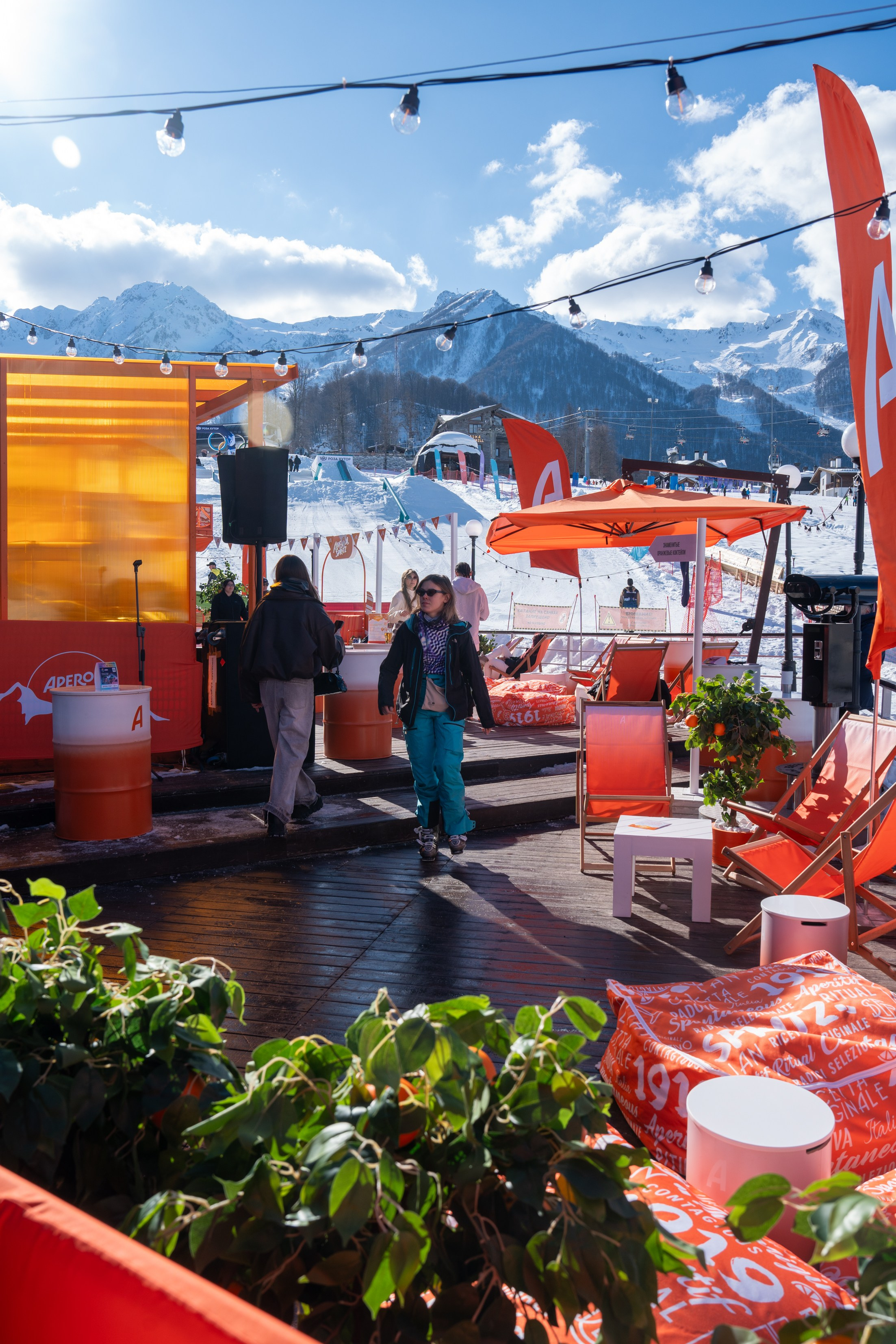 Фотоотчет партнерской интеграции Aperol Spritz на Роза Фест 2025. Репортажный фотограф в Красной Поляне и Сочи Павлюченко Екатерина