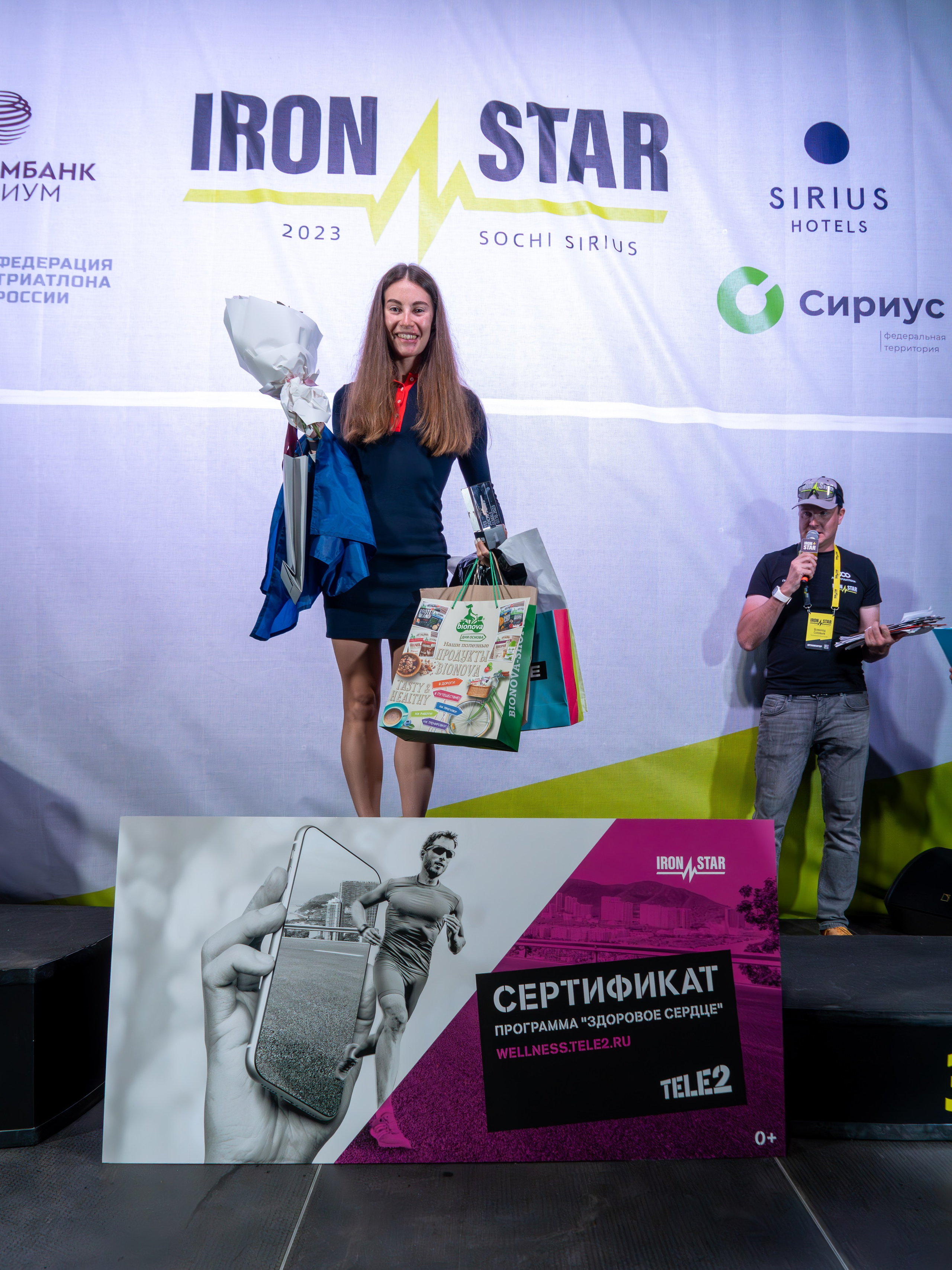 Фотоотчет партнерской интеграции для компании TELE2 на фестивале Ironstar. Репортажный фотограф в Красной Поляне и Сочи Павлюченко Екатерина