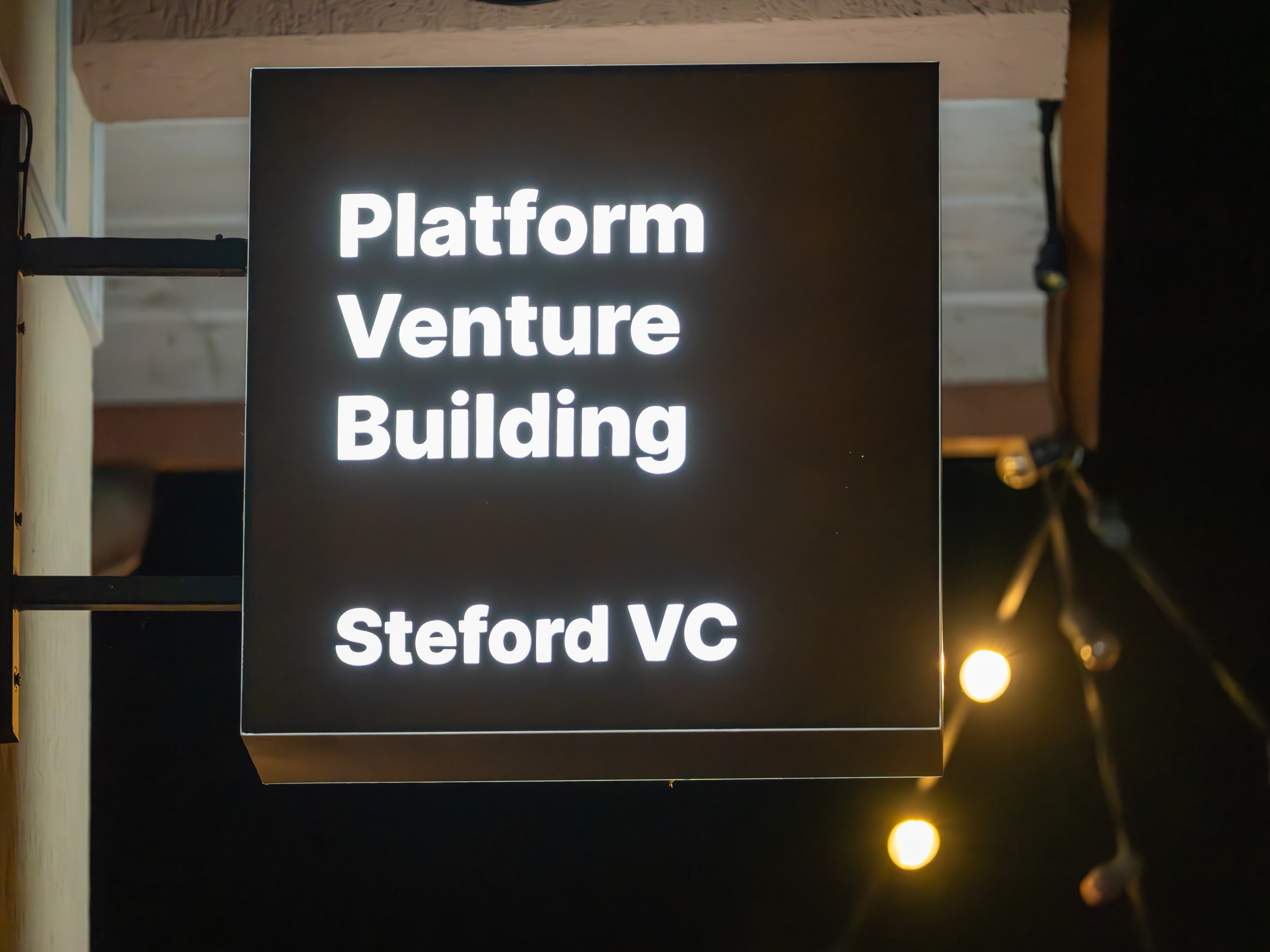 Предновогодняя встреча в пространстве Steford Hub. Репортажный фотограф в Красной Поляне и Сочи Павлюченко Екатерина