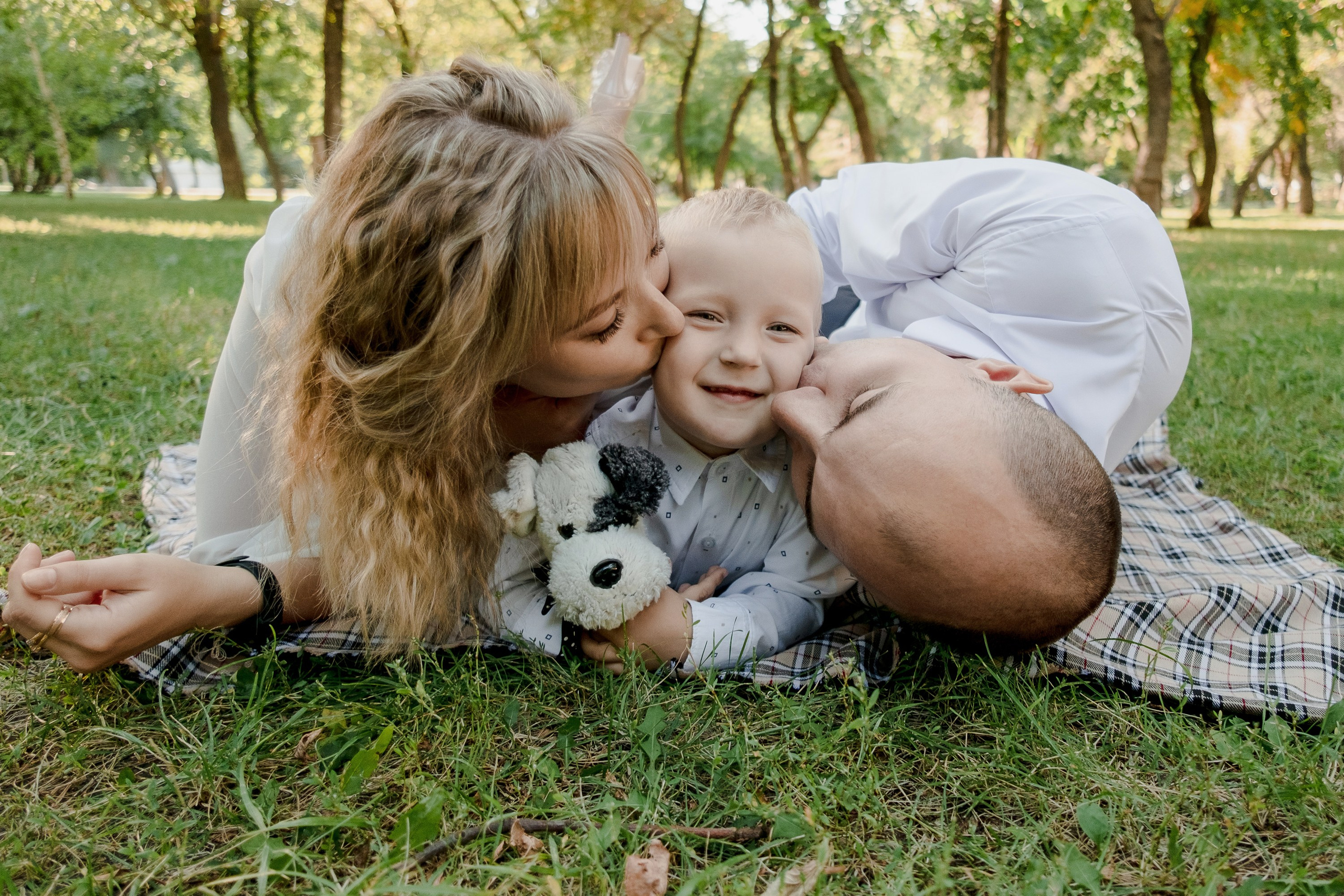 Семья в парке. Фотограф Ёля Ильясова Оренбург
