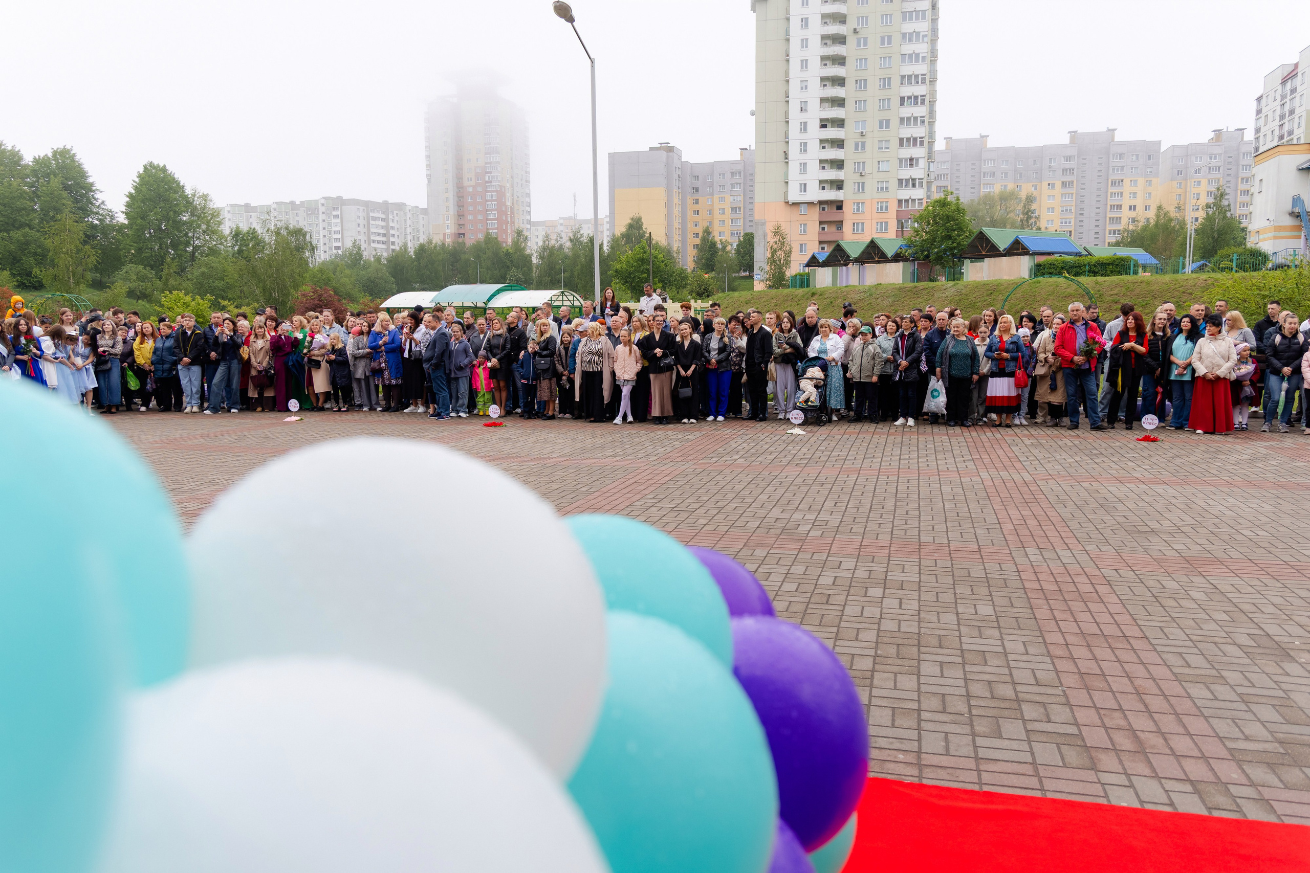 Последний звонок 2025 в Минске. Свадебный фотограф в Минске/Беларуси Сергей Спиридонов