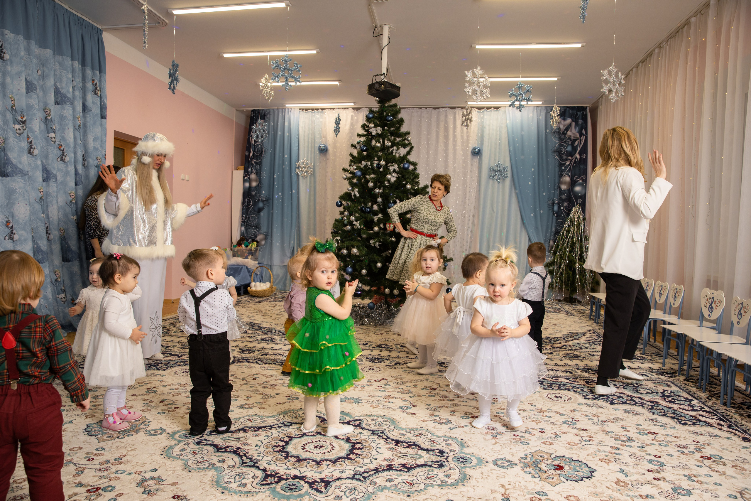 Новогодний утренник Успех. Фотограф в Железнодорожном и Балашихе