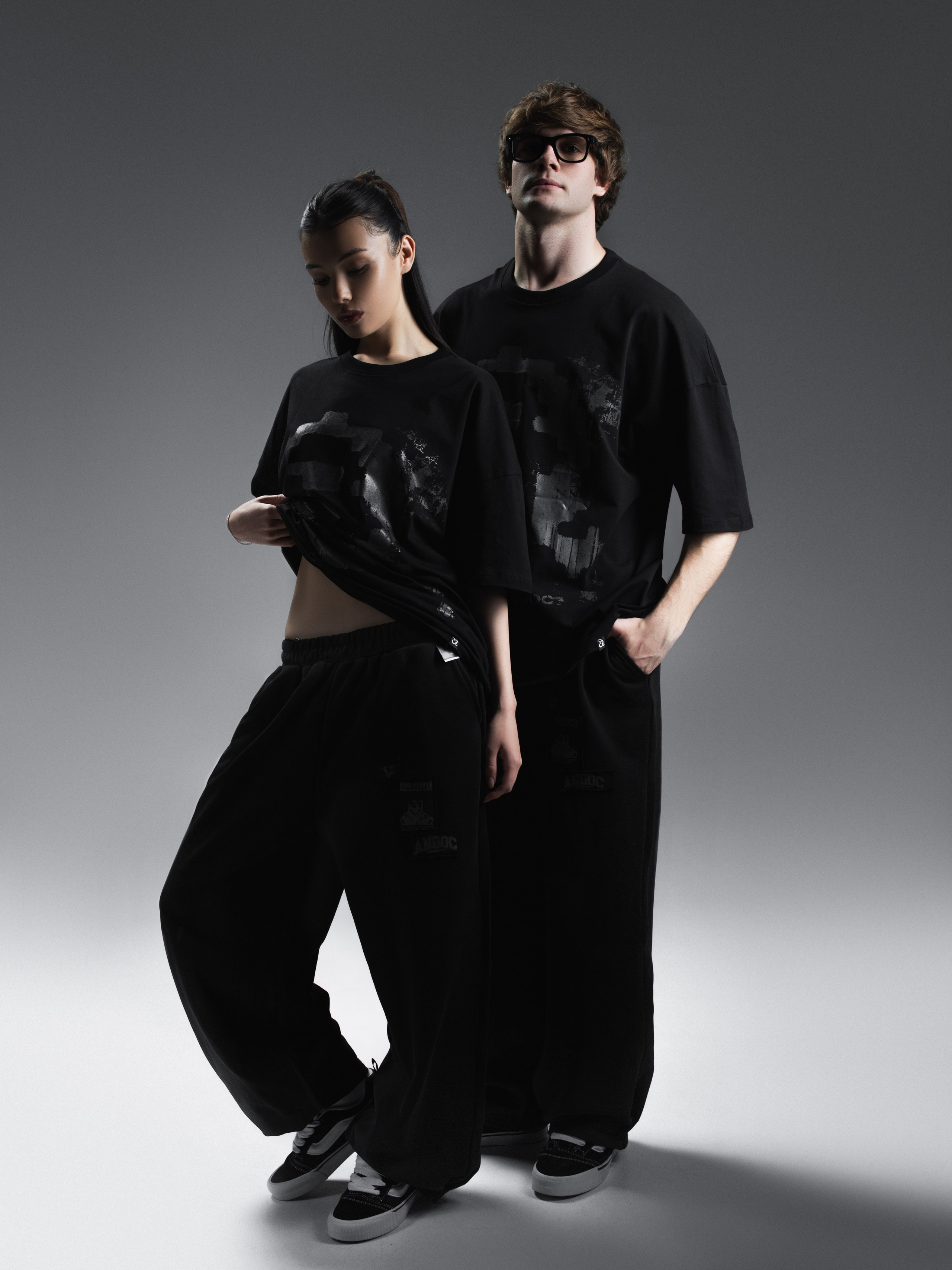 КАТАЛОГ | серый фон. RUNA production — стильные съемки для брендов