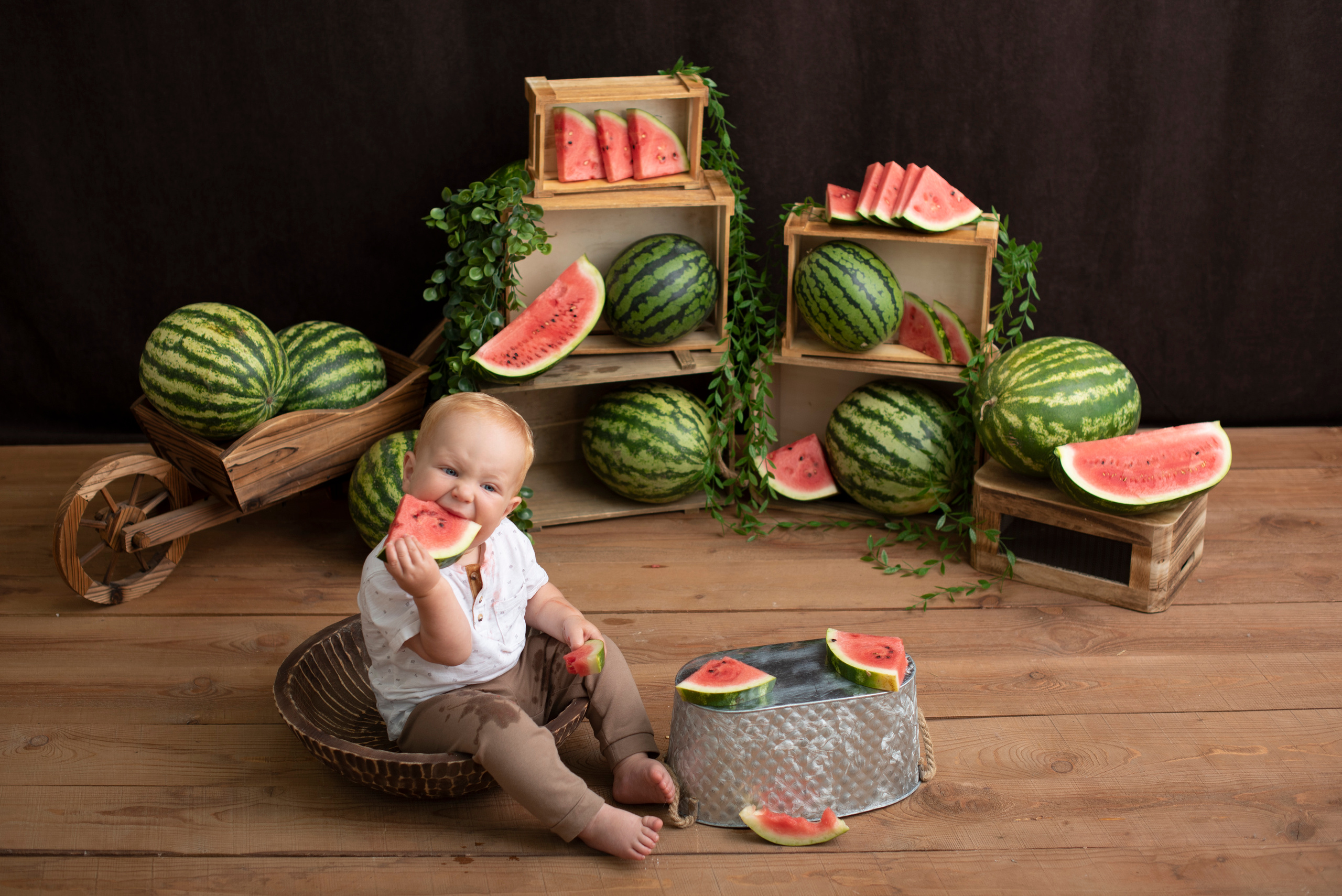 Самый сочный фотодень, арбузный. Фотограф новорожденных и детский фотограф Старый Оскол