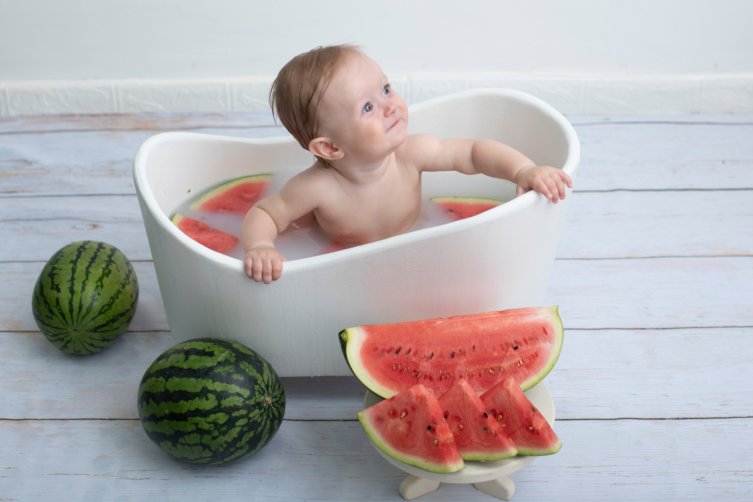 Самый сочный фотодень, арбузный. Фотограф новорожденных и детский фотограф Старый Оскол