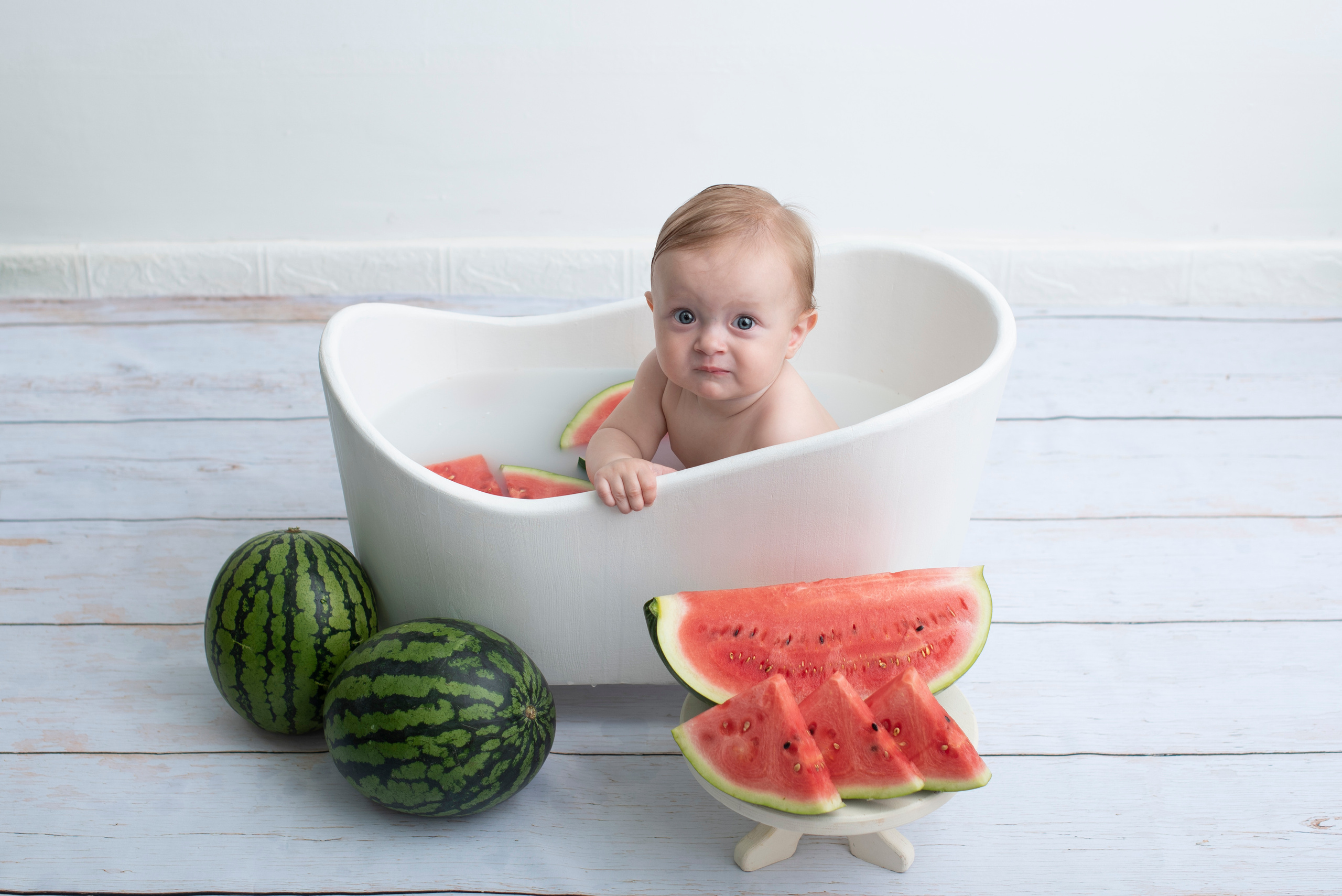 Самый сочный фотодень, арбузный. Фотограф новорожденных и детский фотограф Старый Оскол